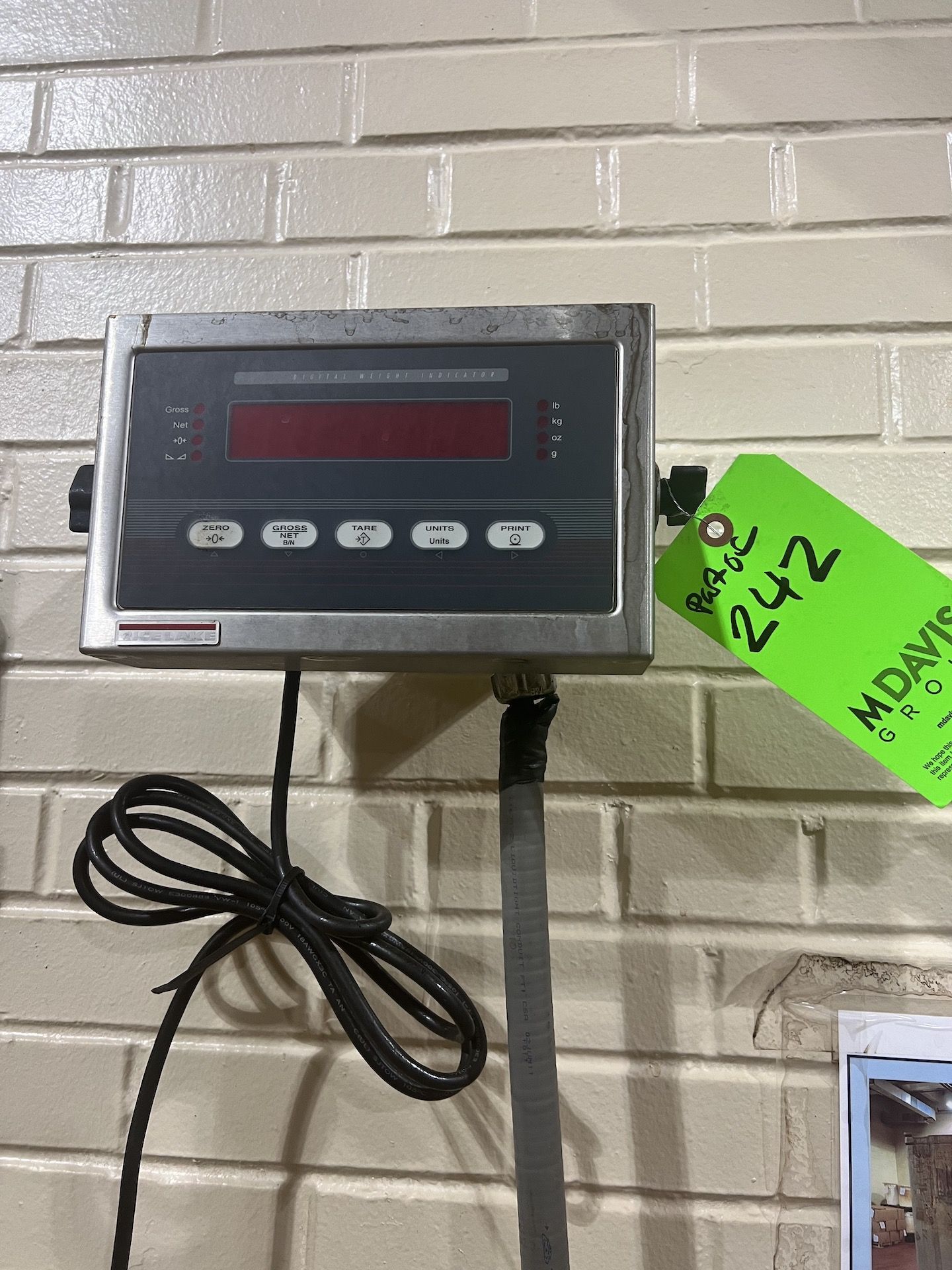 RICE LAKE S/S FLOOR SCALE WITH DIGITAL READOUT (SIMPLE LOADING FEE $165) - Image 3 of 6