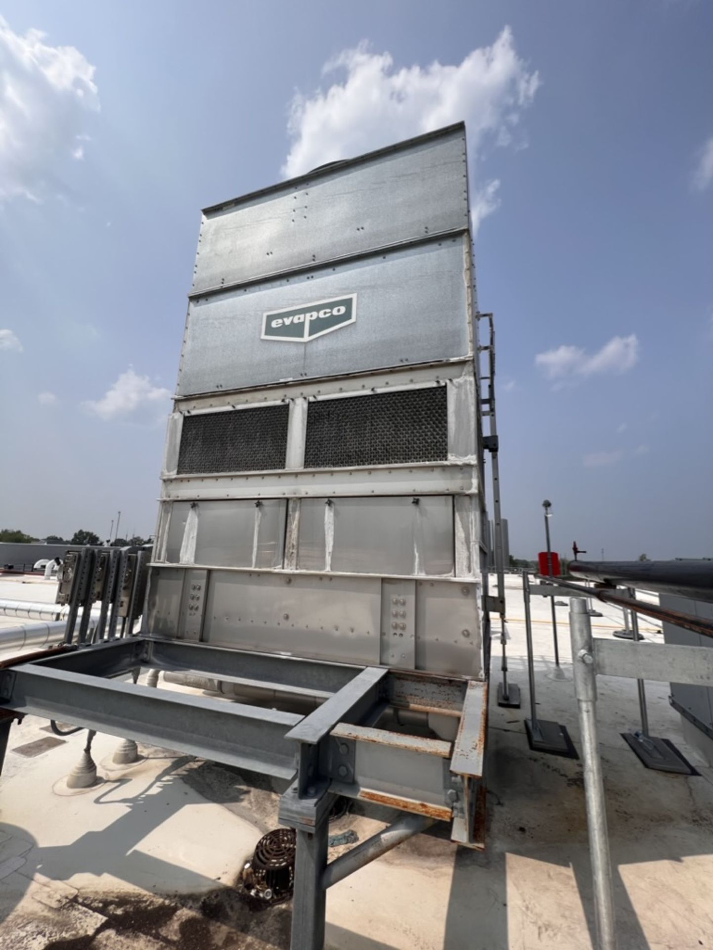 EVAPCO COOLING TOWER, MODEL ESWA-77-34H-2, S/N 9-355025, 400 PSIG - Image 2 of 8