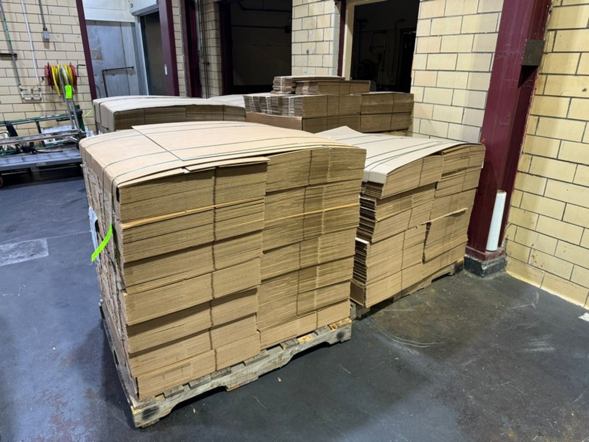 (5) Pallets of 6/12 oz. NEW Cardboard Boxes - Image 3 of 4