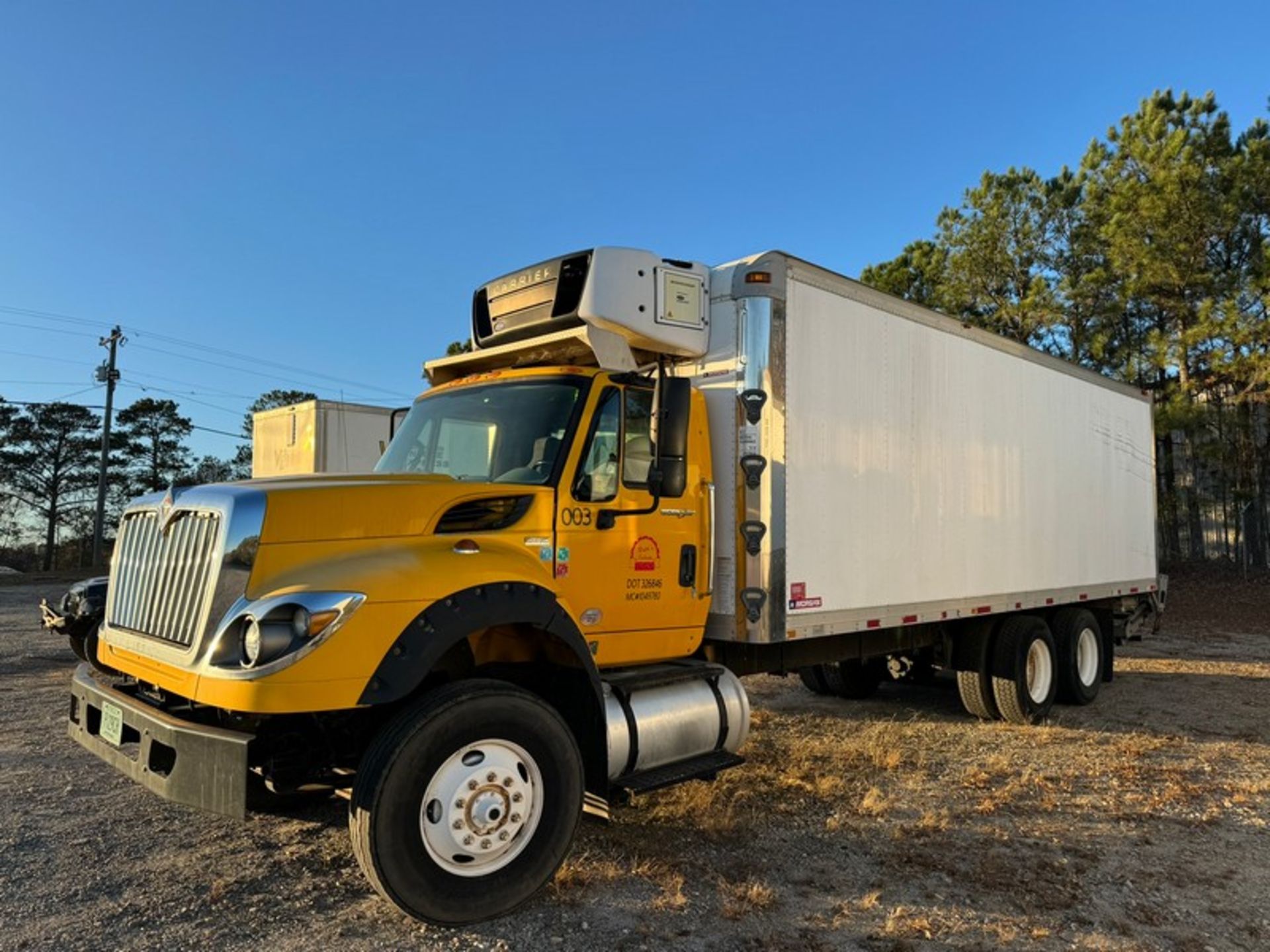 2012 International 26 ft. Refrigerated Box Truck - Image 2 of 29