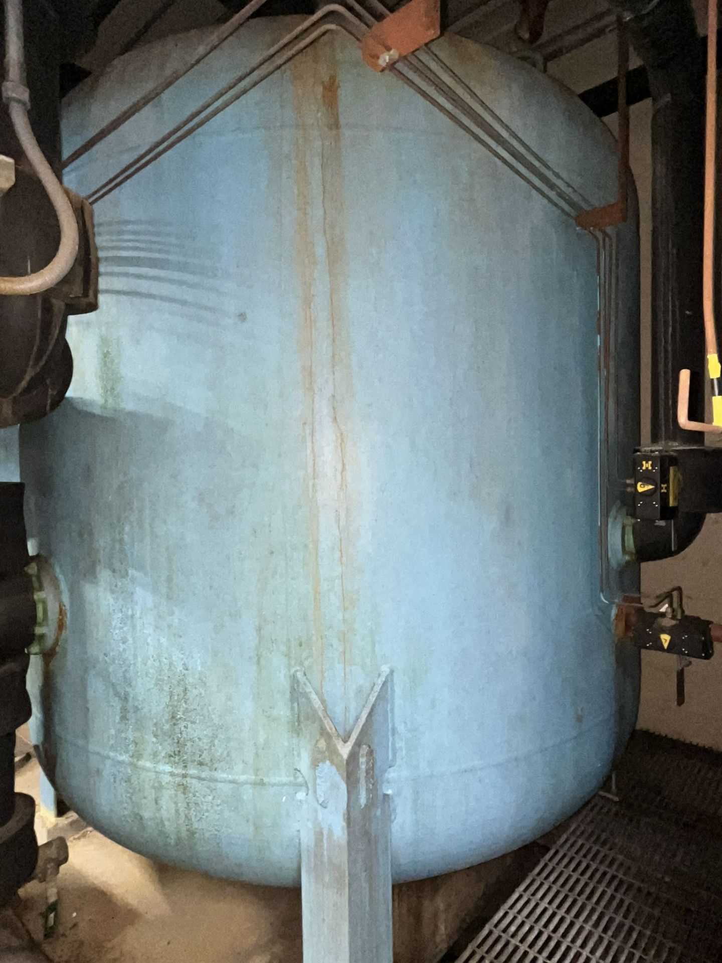 LESENA STEEL FAB VERTICAL AIR TANK (Located Freehold, NJ) (Simple Loading Fee $3,850) - Image 2 of 2