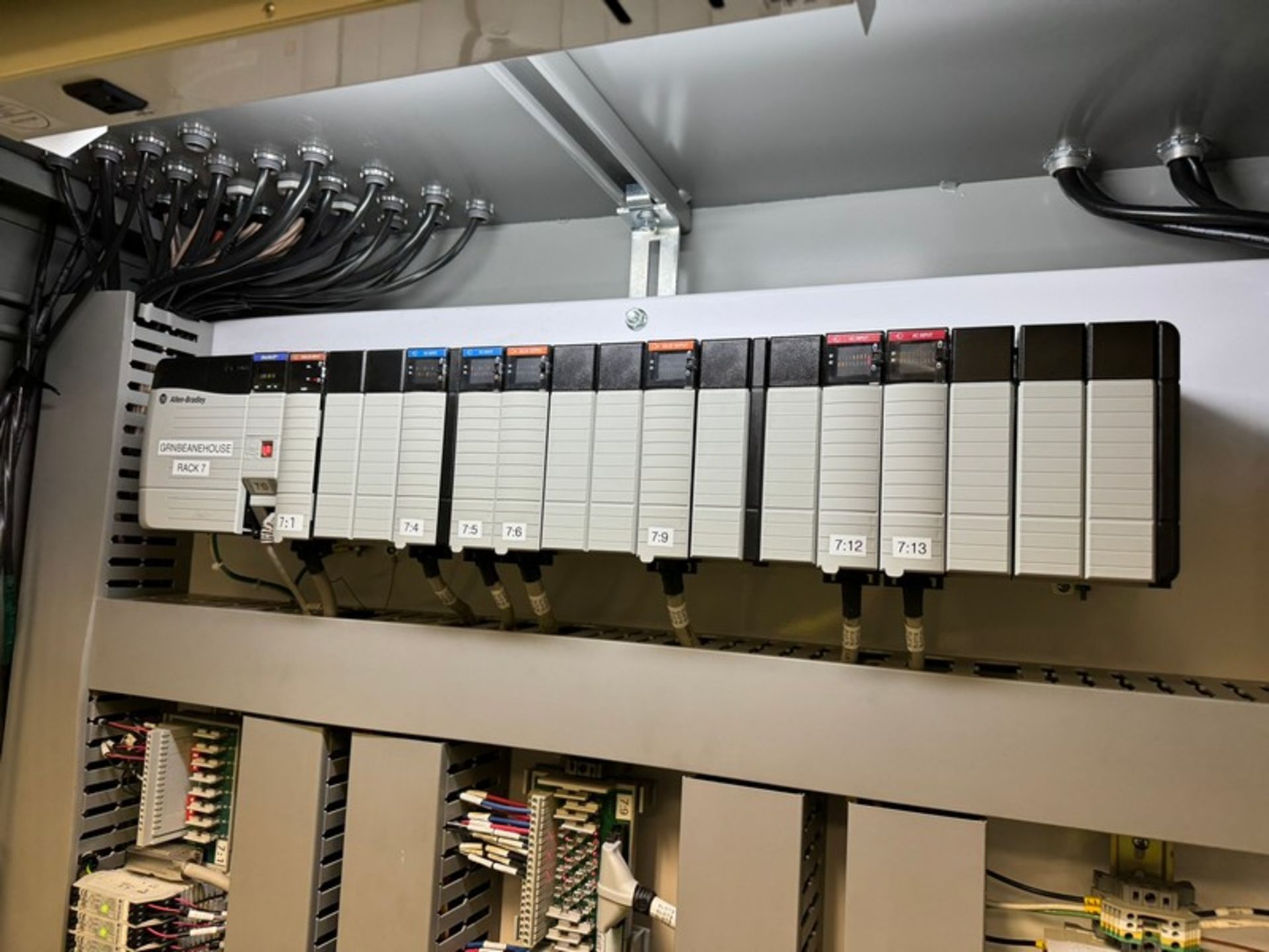 Double Door Control Panel, with Allen-Bradley 17-Slot PLC Rack, Includes Other Components (LOCATED - Bild 2 aus 6