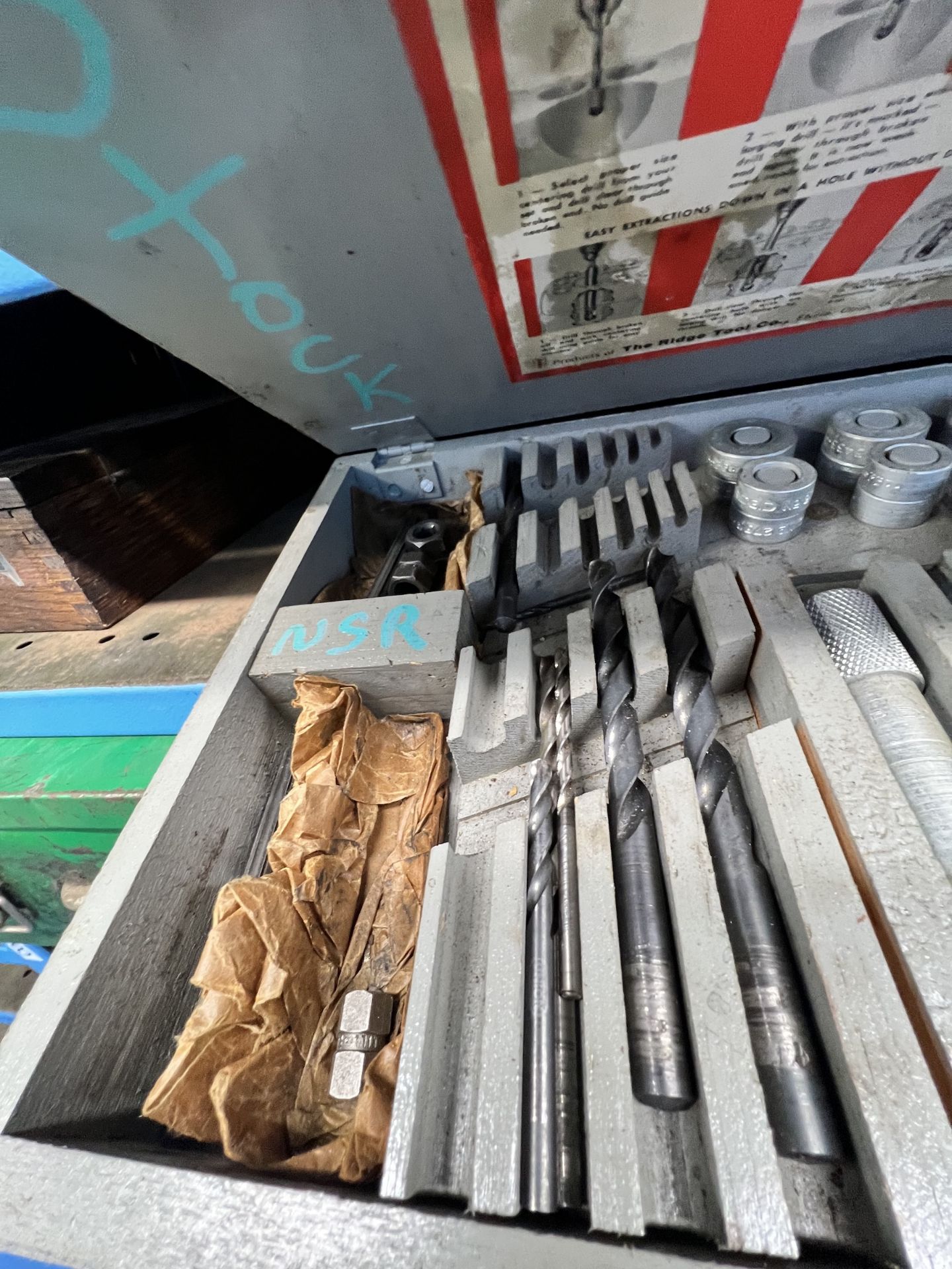 LOT OF ASSORTED MACHINE TOOLS, INCLUDES LITTLE GIANT ADJUSTABLE DIE SCREW PLATE, PSYCHO-DYNE - Bild 7 aus 40