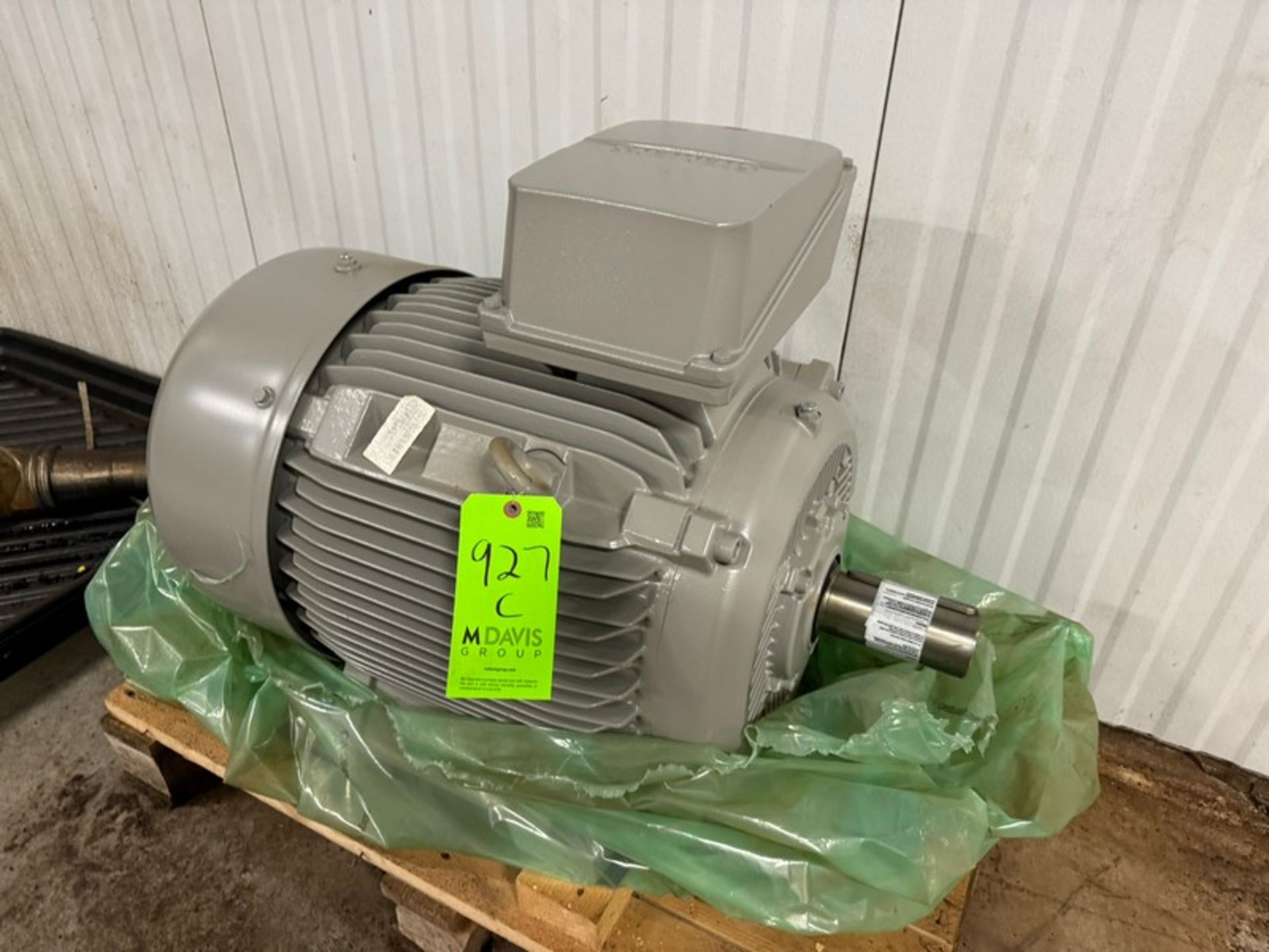 NEW Siemens Motor (LOCATED IN FREEHOLD, N.J.) (Simple Loading Fee $220)