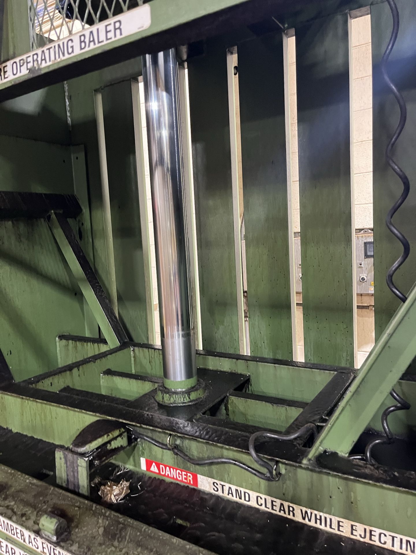 PTR CARDBOARD BALER (Located Freehold, NJ) (Simple Loading Fee $1,925) - Bild 5 aus 7