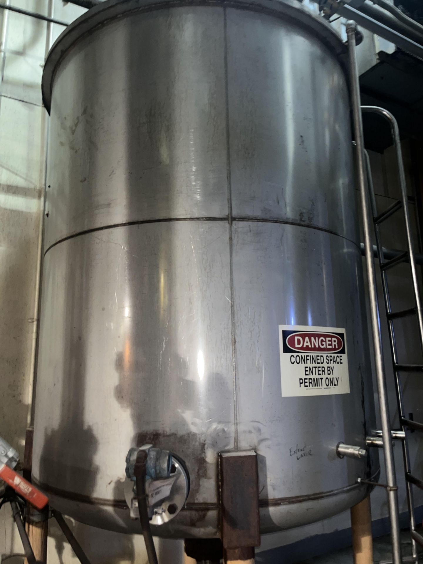 S/S EXTRACT WATER TANK (Located Freehold, NJ) (Simple Loading Fee $1,925) - Bild 2 aus 3