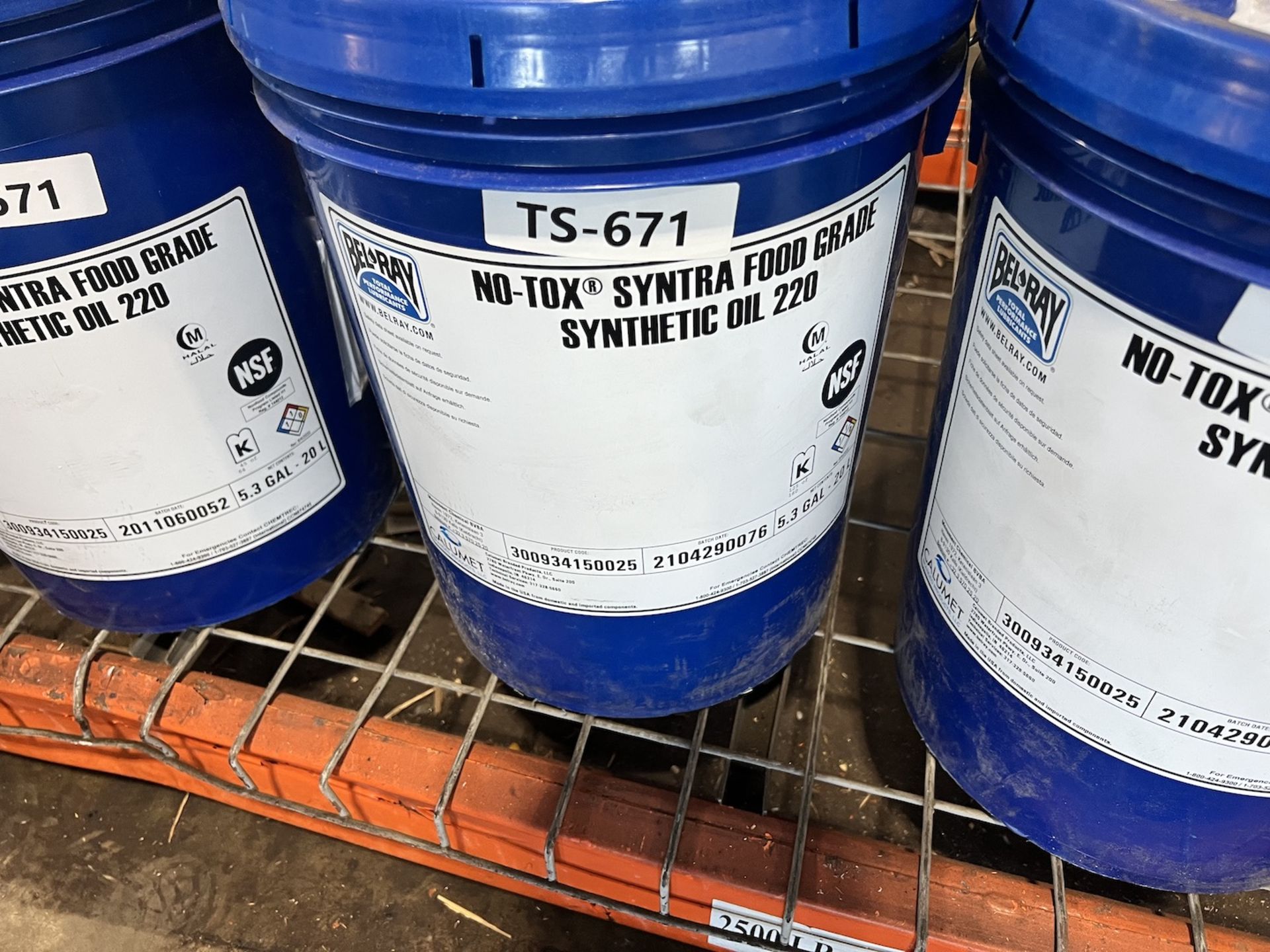 (4) Belray No Tox Synthetic Food Grade Oil 220, Product Code # 300934150025, 5 Gallon Pails - Image 3 of 5