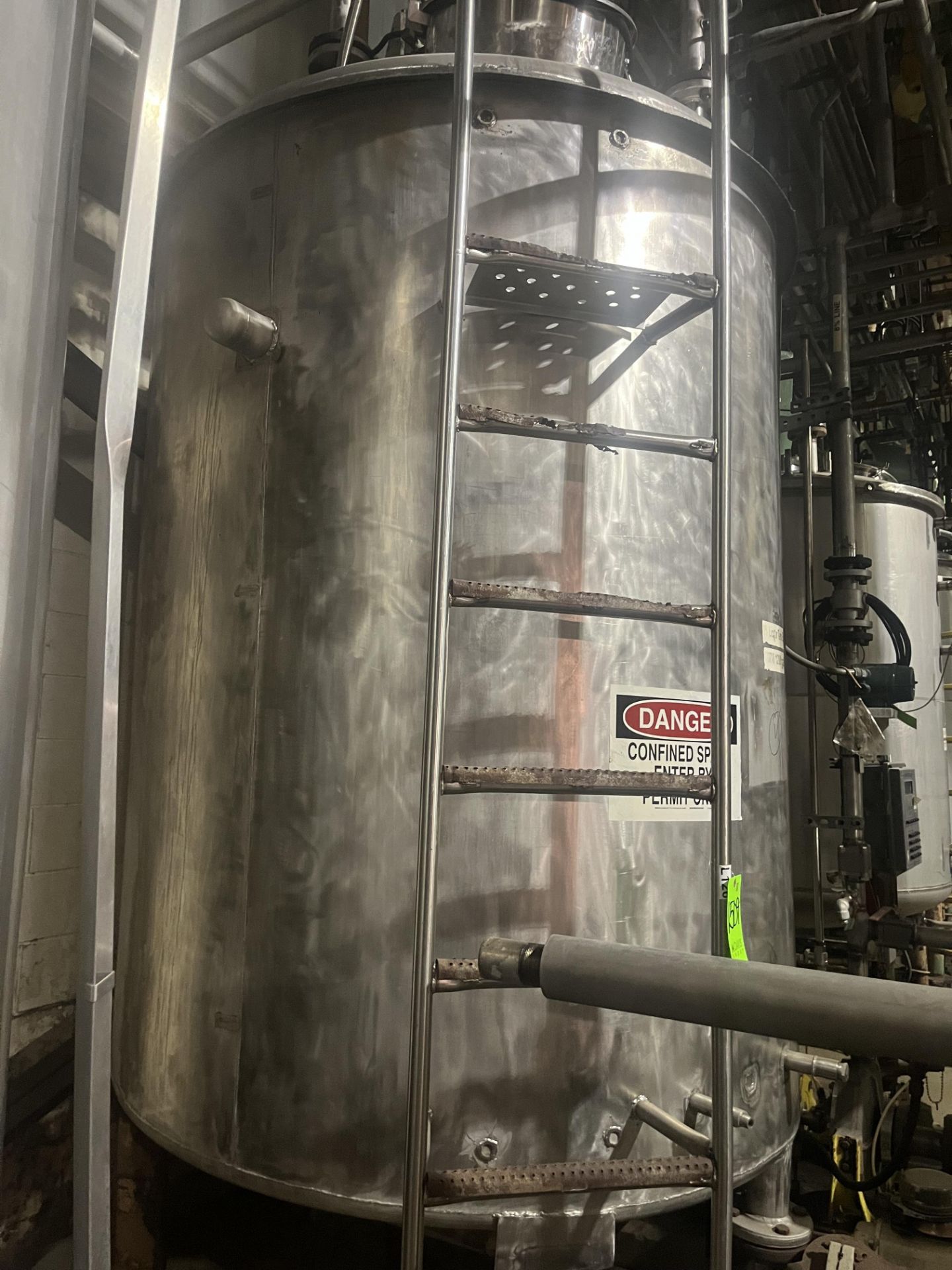 STAINLESS STEEL 200 GALLON 8% LIQUOR TANK B (Located Freehold, NJ) (Simple Loading Fee $3,520) - Bild 3 aus 4