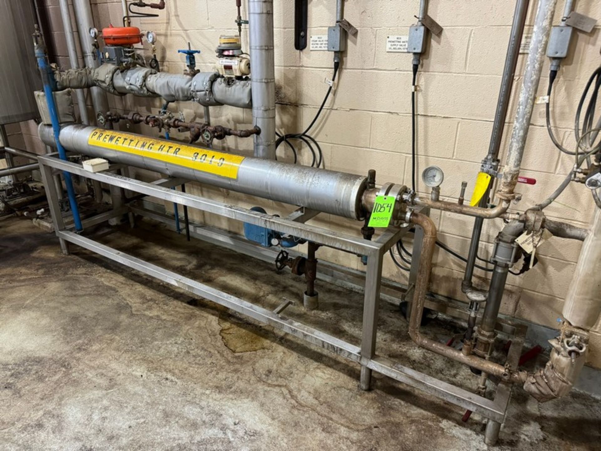 Shell & Tube Heat Exchanger, Aprox. 100” L x 8” Dia., Mounted on S/S Frame (LOCATED IN FREEHOLD, N. - Bild 3 aus 3