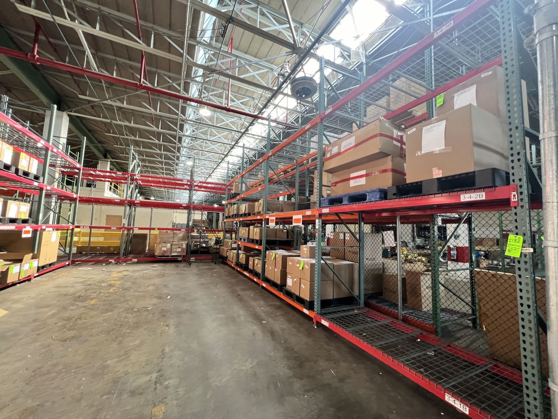 PALLET RACKING, INCLUDES APPROX. 88 PALLET SPACES, 86 CROSS BEAMS AND 14 UP RIGHTS