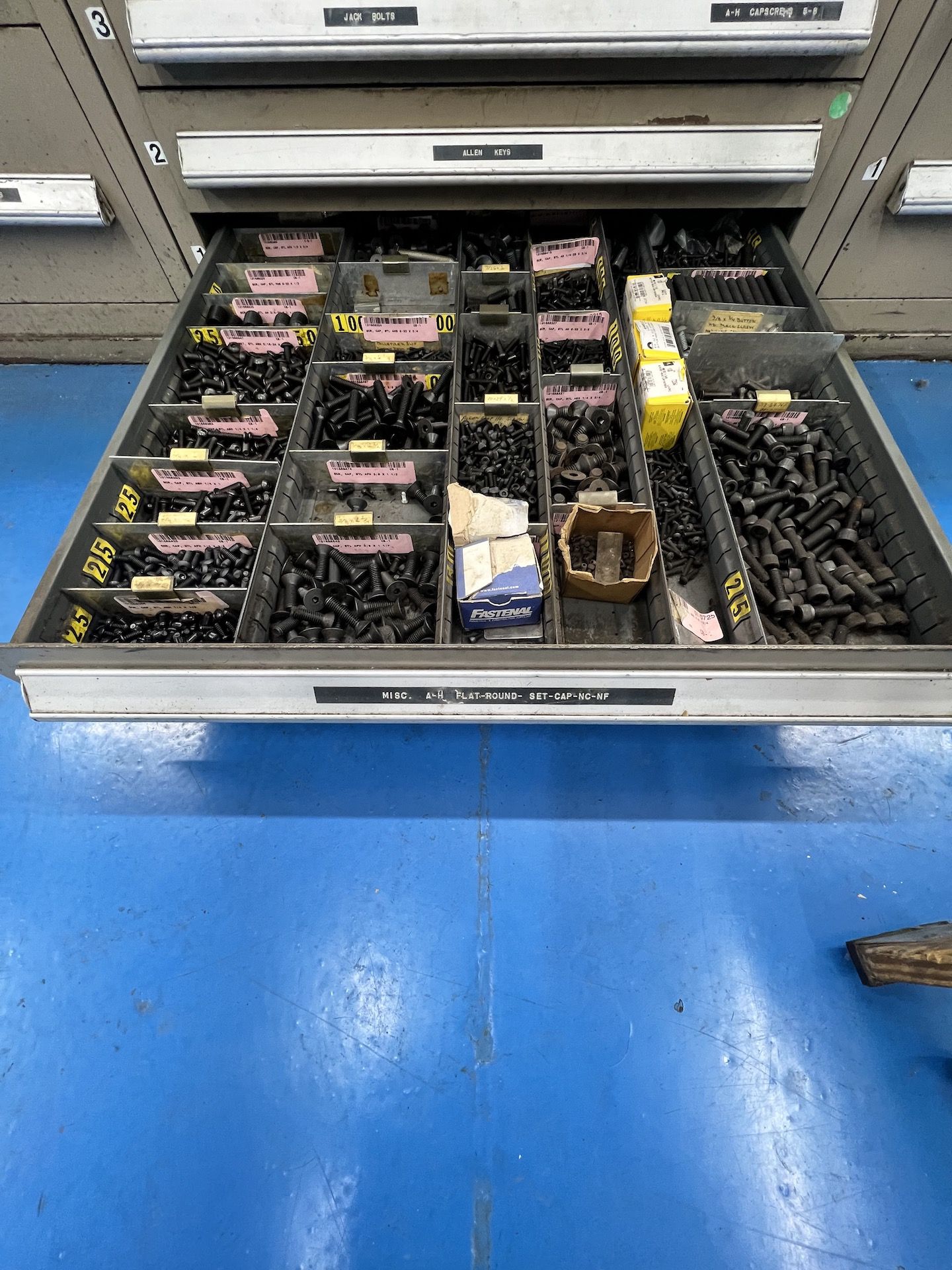 PARTS CABINET WTH CONTENTS, INCLUDES ASSORTED HARDWARE, STEEL SCREWS, STEEL NUTS, BRASS SCREWS, WING - Image 16 of 17