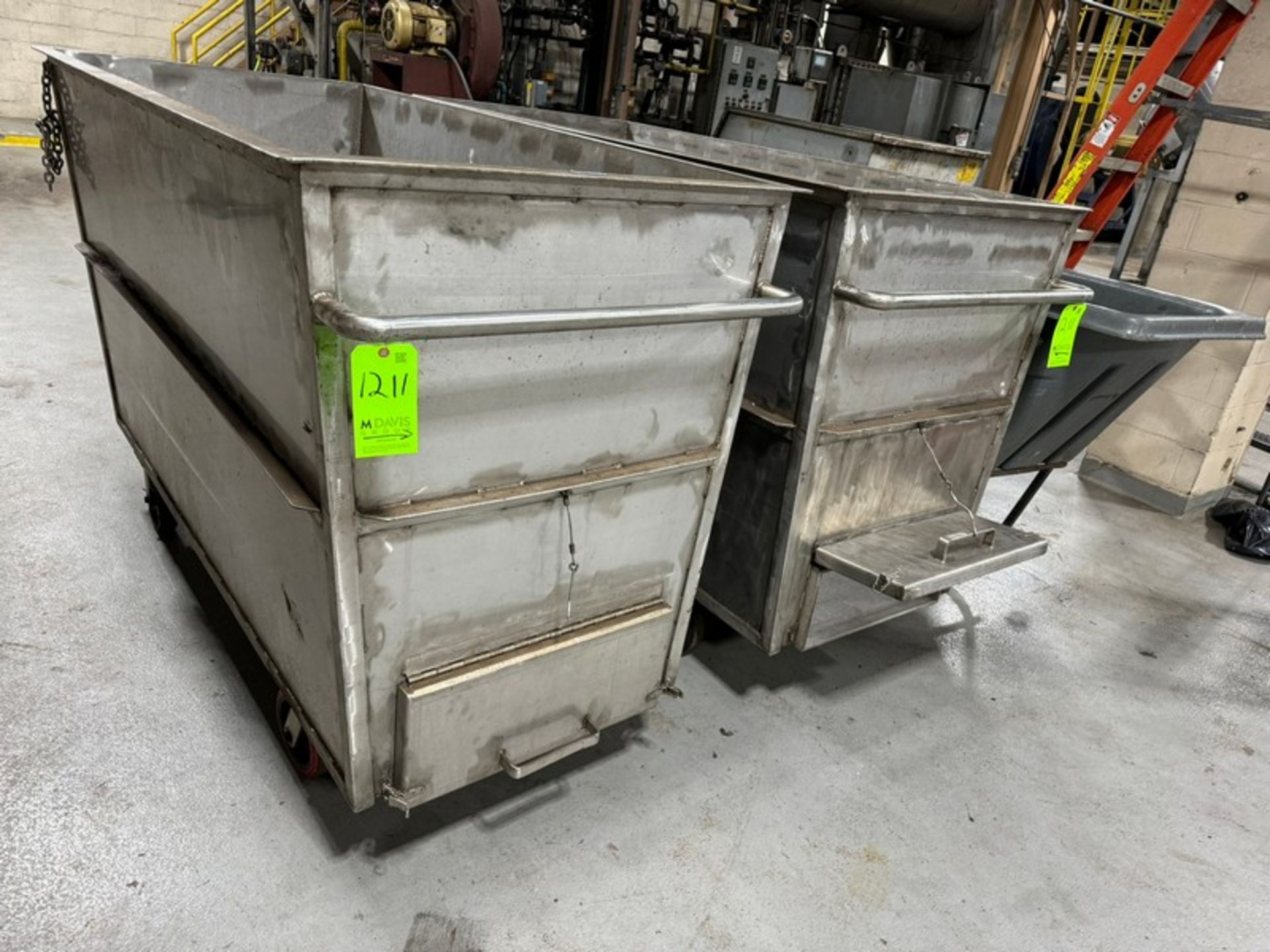 (2) S/S Single Wall Portable Bins (LOCATED IN FREEHOLD, N.J.) (Simple Loading Fee $220) - Image 2 of 5