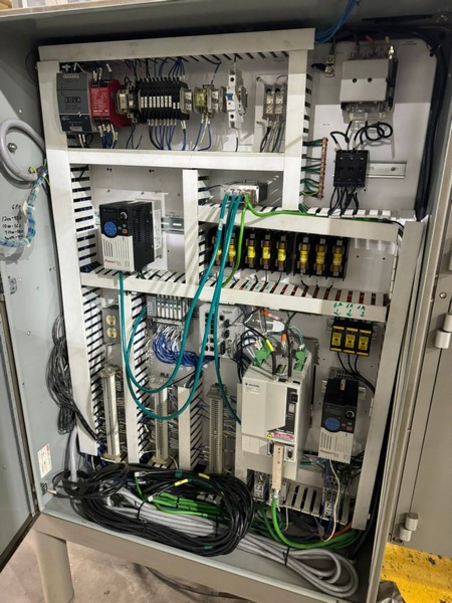 Douglas Diverter, with Control Panel with (2) Allen -Bradley PowerFlex525 VFDs, with Allen-Bradley - Image 6 of 11