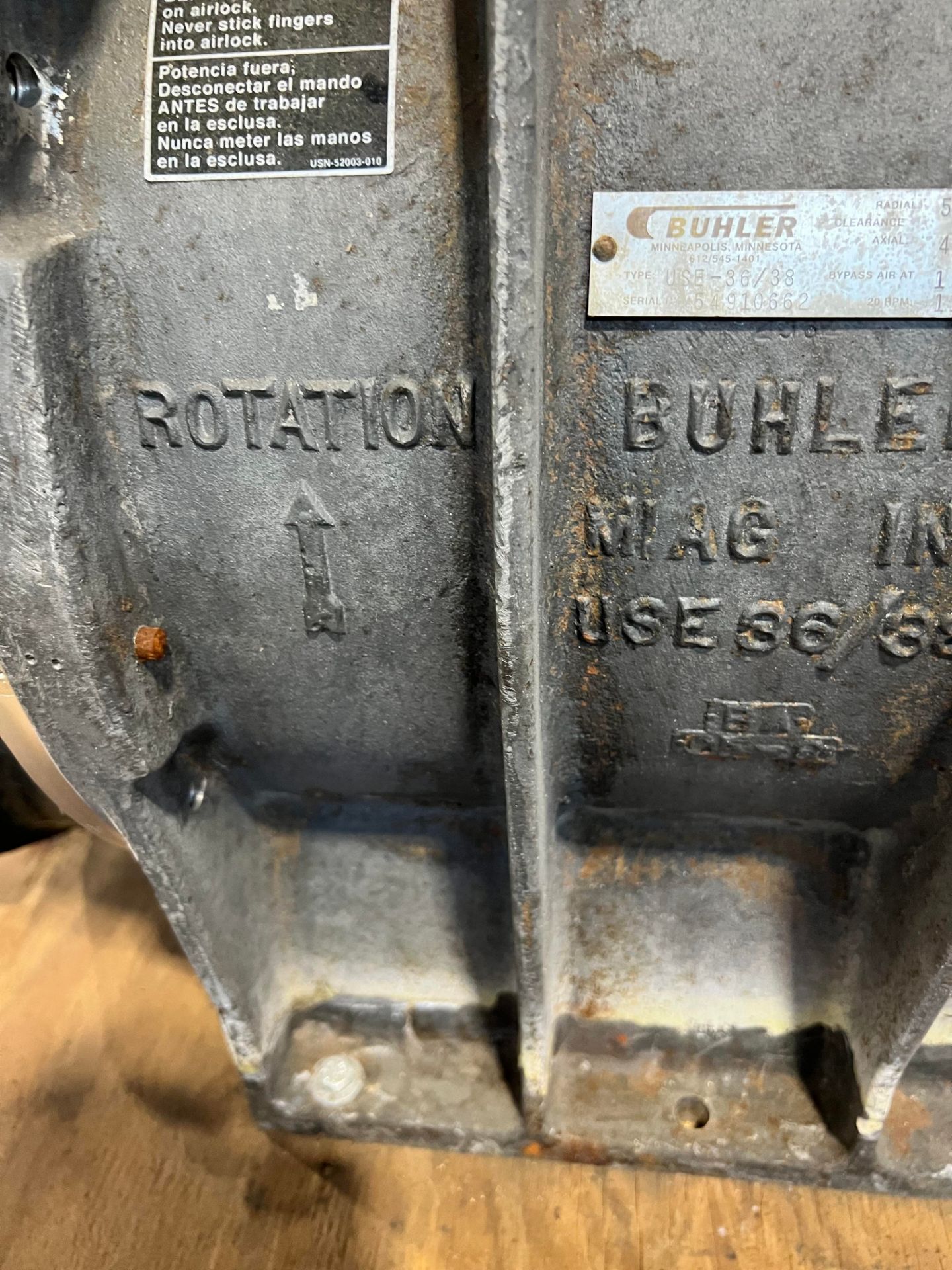 BUHLER ROTARY AIRLOCK VALVE, MODEL USE-36/38 (SIMPLE LOADING FEE $110) - Image 3 of 5