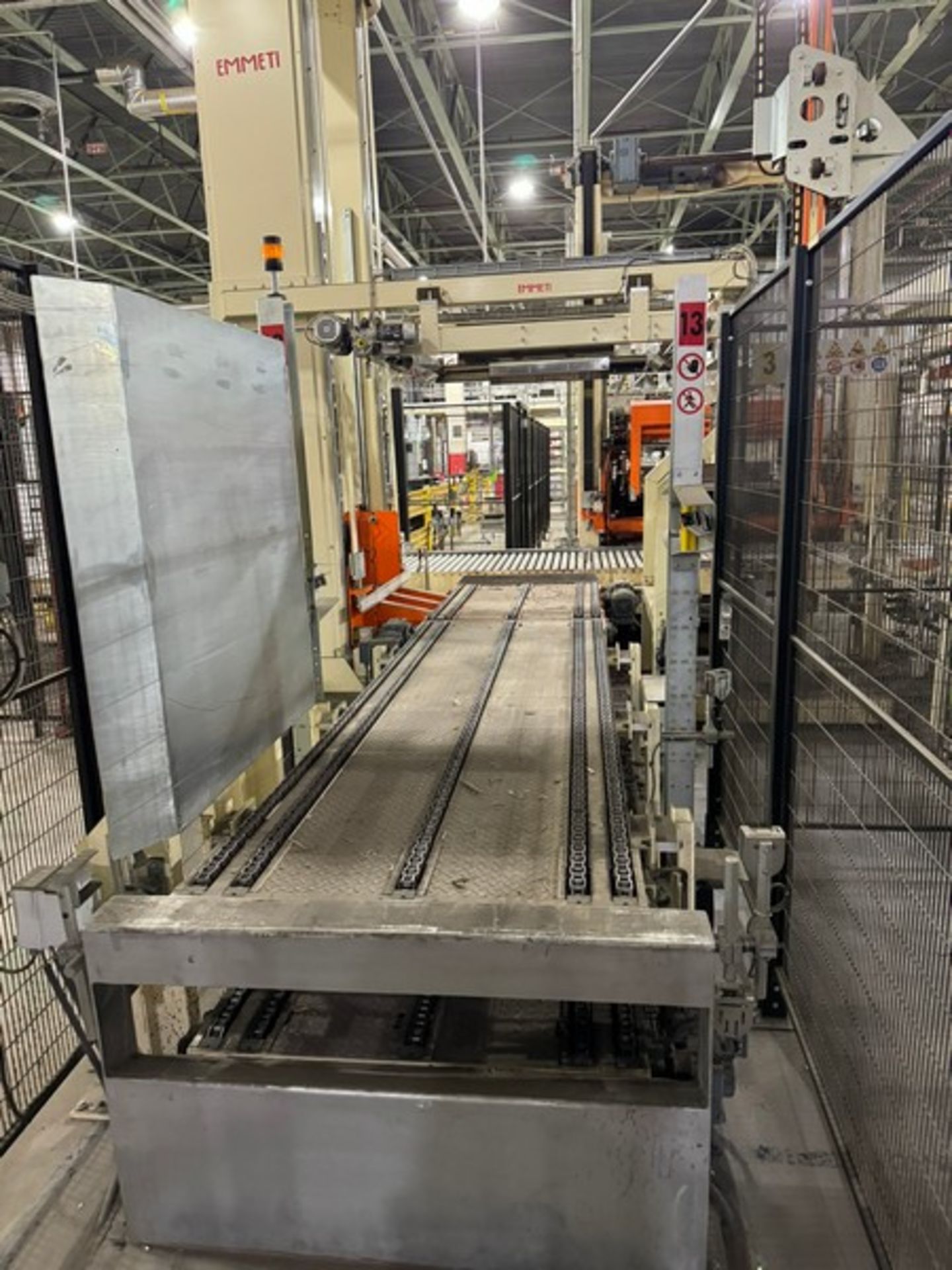 Emmeti Palletizer Tower, with Pallet Conveyor & Sorting Arms (LOCATED IN FREEHOLD, N.J.) - Image 2 of 3