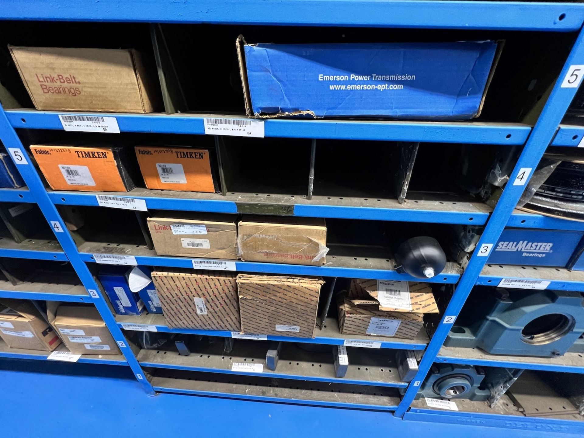 LOT OF ASSORTED TIMKEN, SKF, AND SEALMASTER BEARINGS AND RELATED, ASSORTED MRO - Image 9 of 27