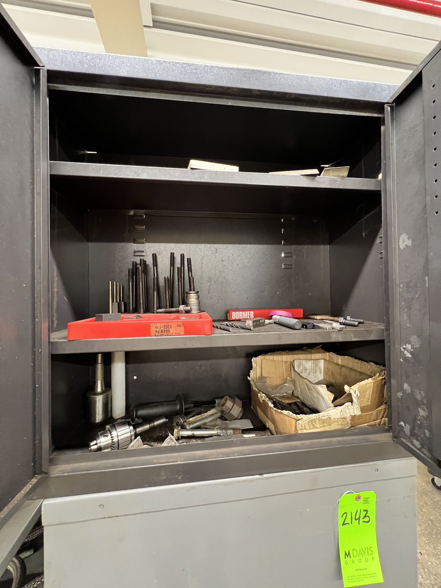 (2) PARS CABINETS WITH CONTENTS, INCLUDES STOR-LOC CABINET, DRILL BITS, HARWARE, TAPS, DIES, AND - Image 2 of 16