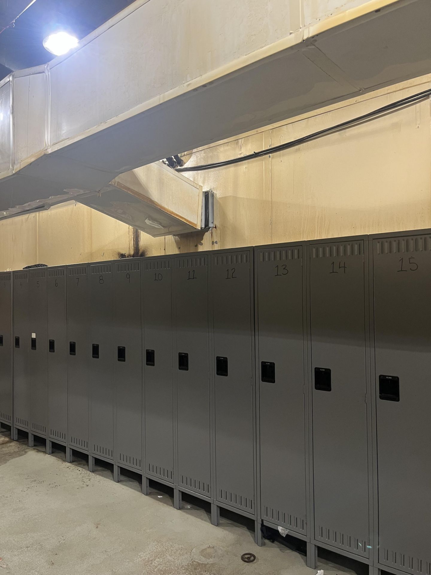 EXTREME DUTY STORAGE LOCKERS (Simple Loading Fee $220) - Image 5 of 5