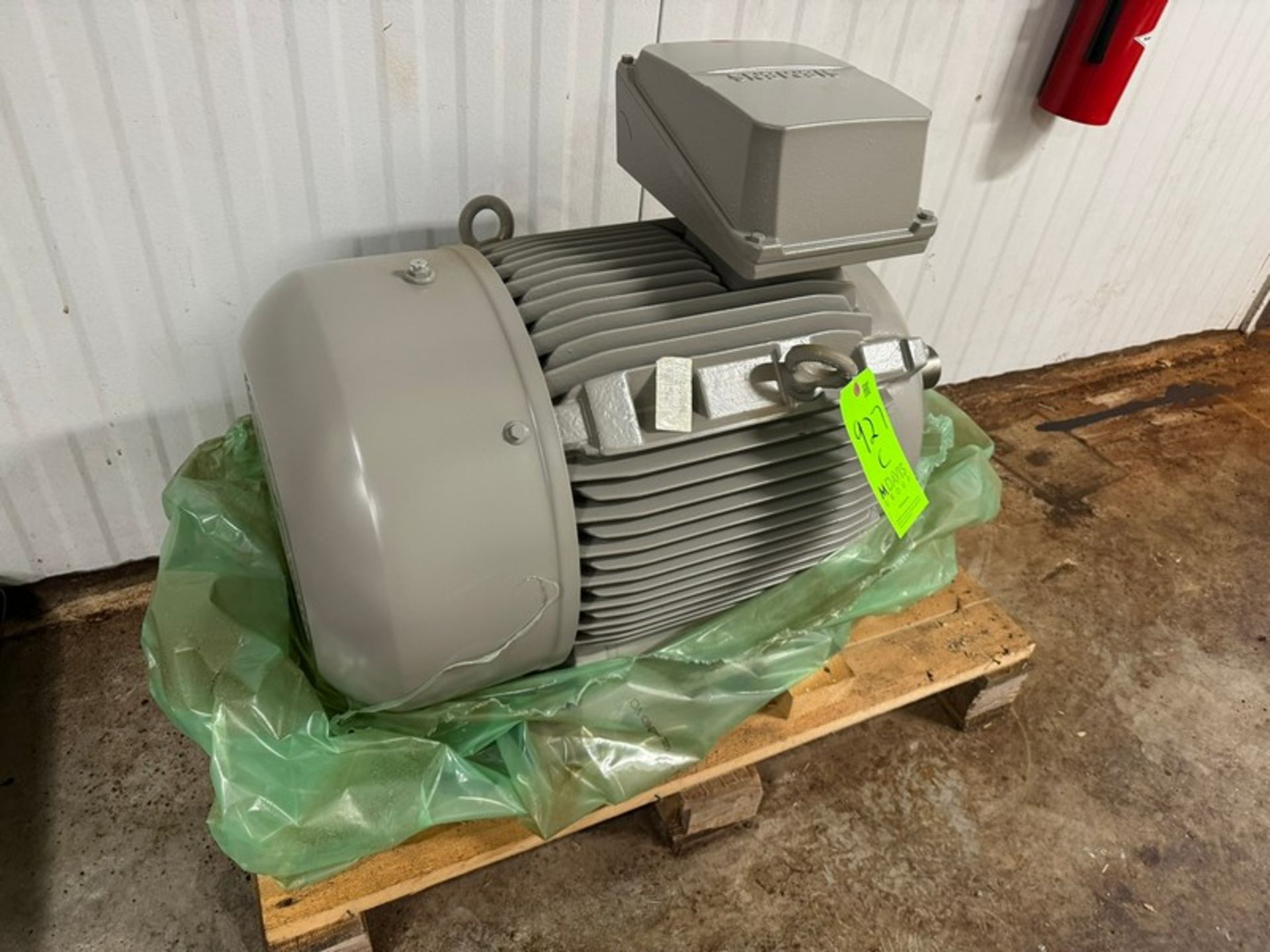 NEW Siemens Motor (LOCATED IN FREEHOLD, N.J.) (Simple Loading Fee $220) - Image 2 of 4