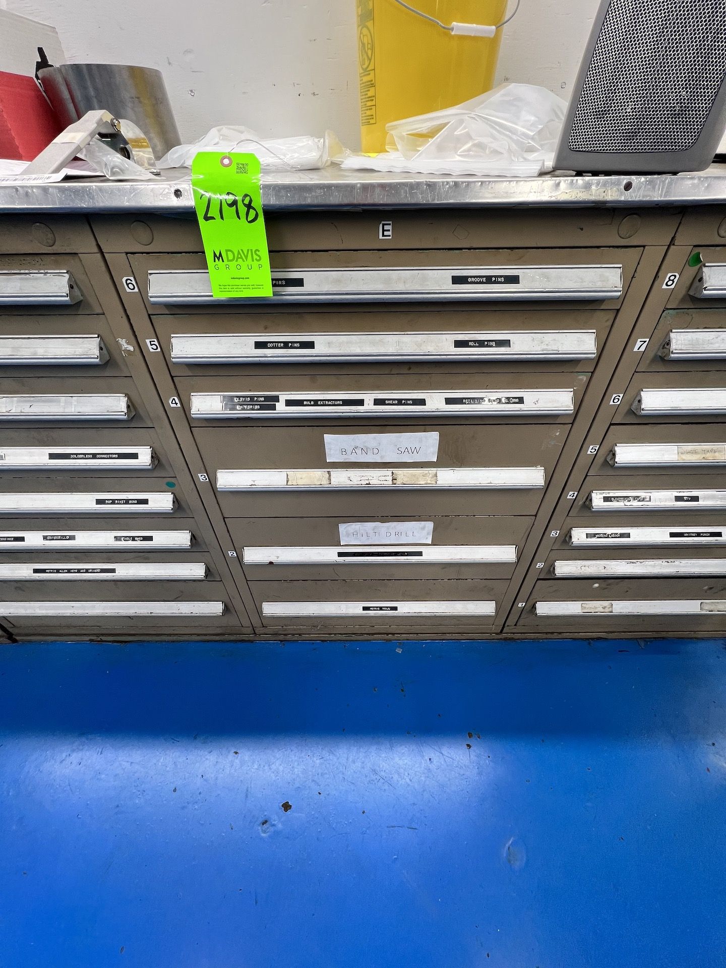 PARTS CABINET WTH CONTENTS, INCLUDES ASSORTED HARDWARE, GROOVE PINS, COTTER PINTS, ROLL PINS,