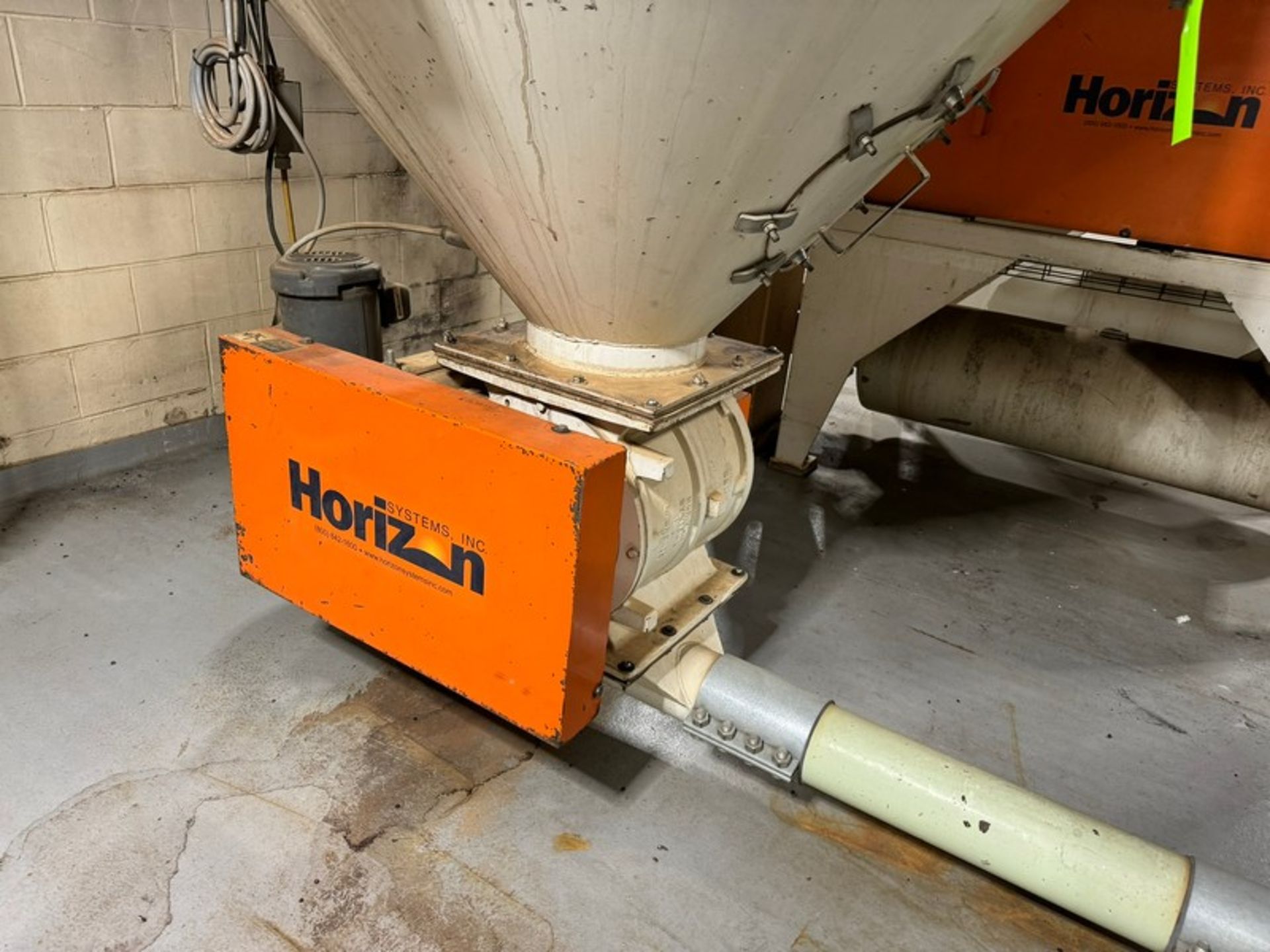 Horizon Systems Inc. Convey Hopper, with Horizon Systems Inc. Bottom Mounted Rotary Air Lock - Image 4 of 6