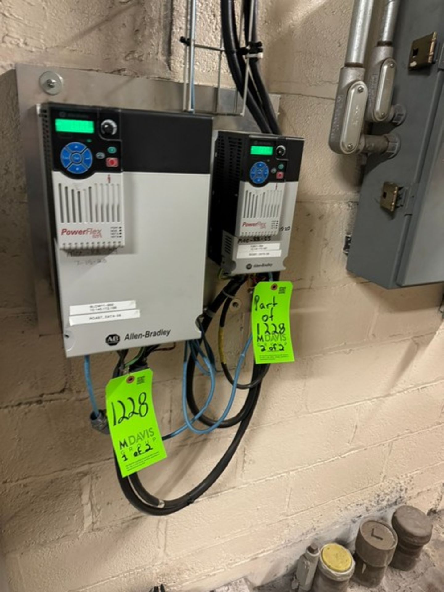 (2) Allen-Bradley PowerFlex 525 VFDs (LOCATED IN FREEHOLD, N.J.) (Simple Loading Fee $385) - Image 2 of 4