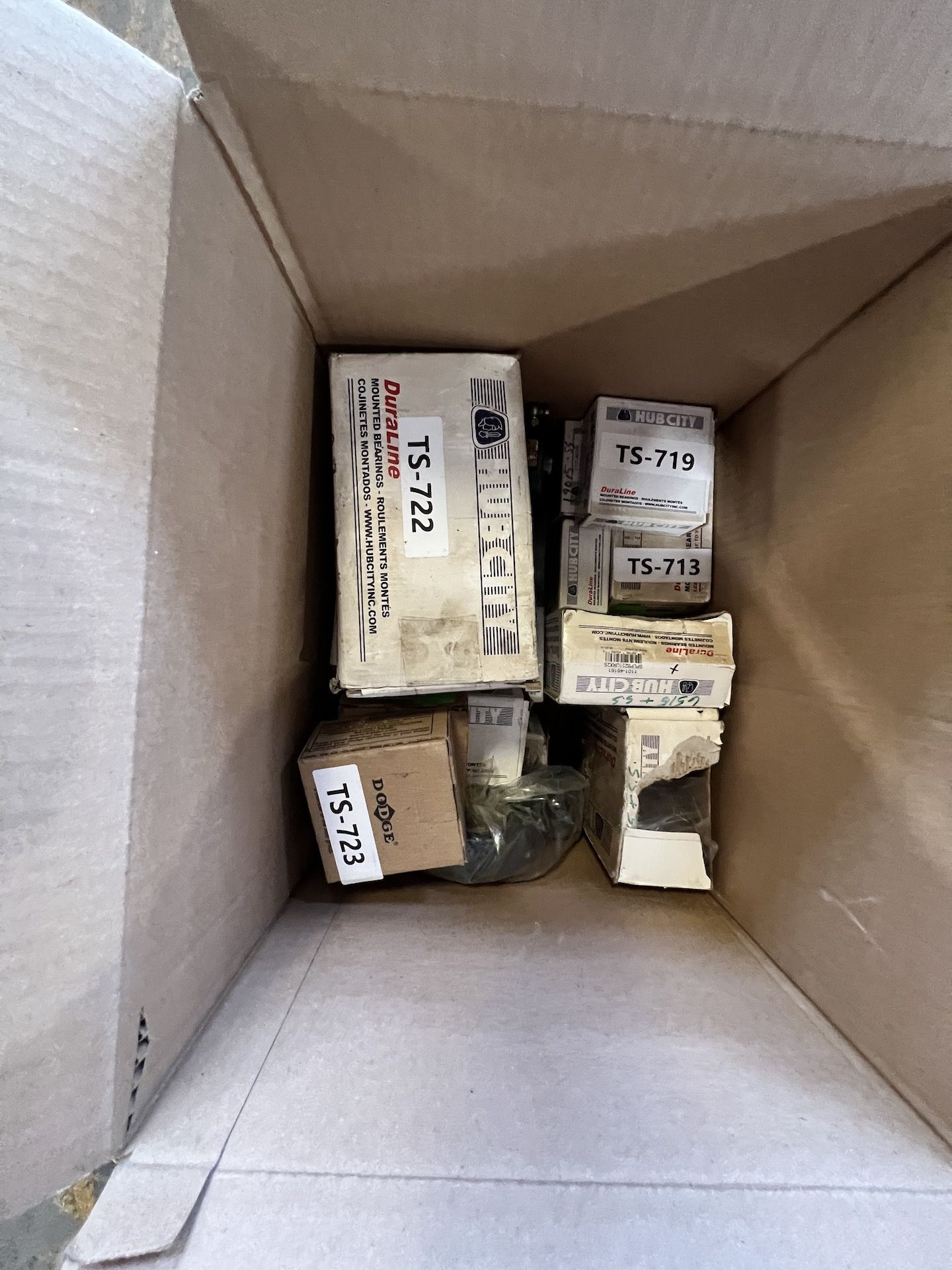 LOT OF ASSORTED BEARINGS, INCLUDES: - Image 6 of 10