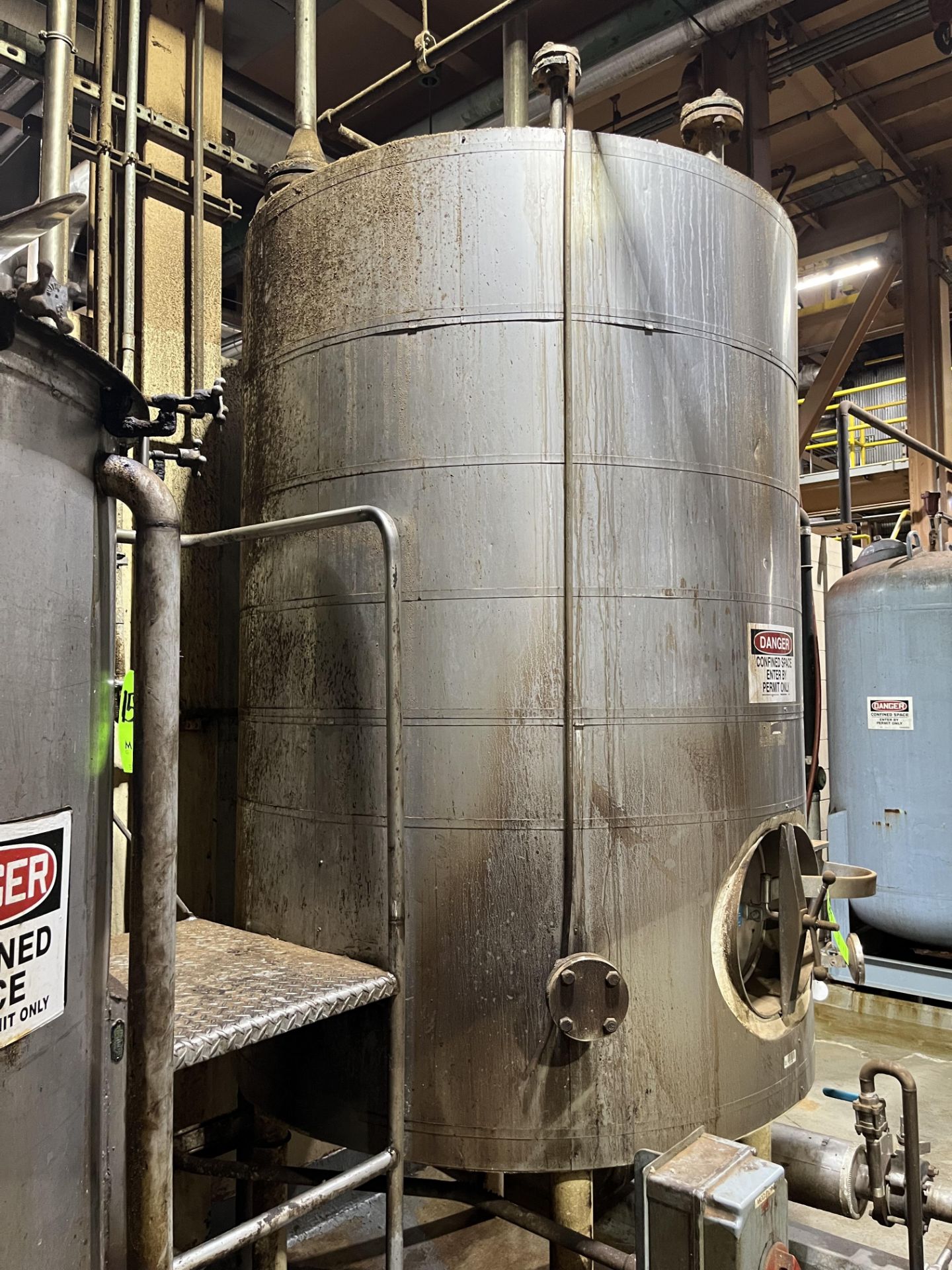 STAINLESS STEEL WATER SURGE TANK - Image 3 of 3