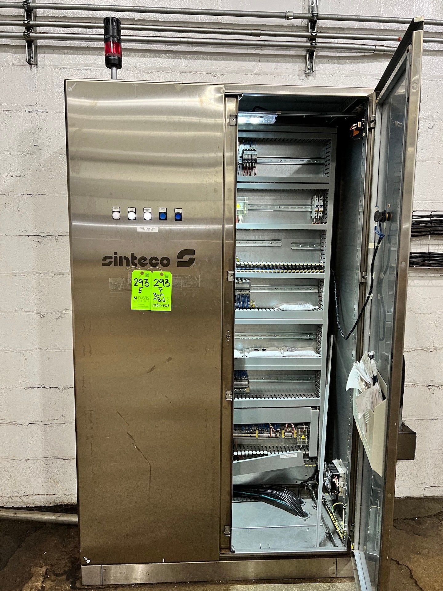 SINTECO 2-DOOR CONTROL CABINET (OPERATES WITH LOTS 293C AND 293D), (2) ALLEN BRADLEY ETHERNET/IP,