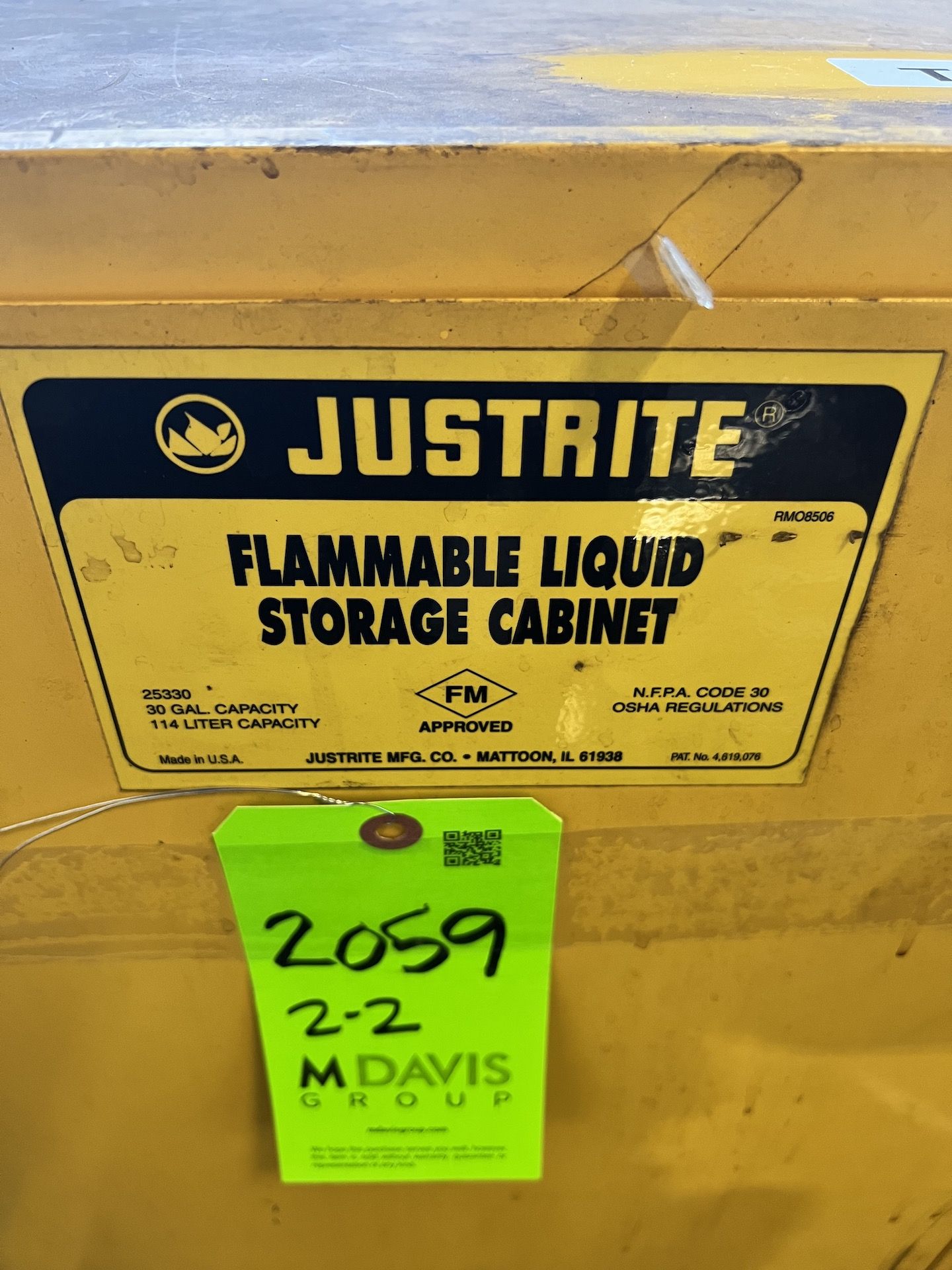 (2) FLAMMABLE STORAGE CABINETS, Justrite Yellow Flammable Safety Cabinet, 30 Gallon, 2 Door, 1 - Image 6 of 7