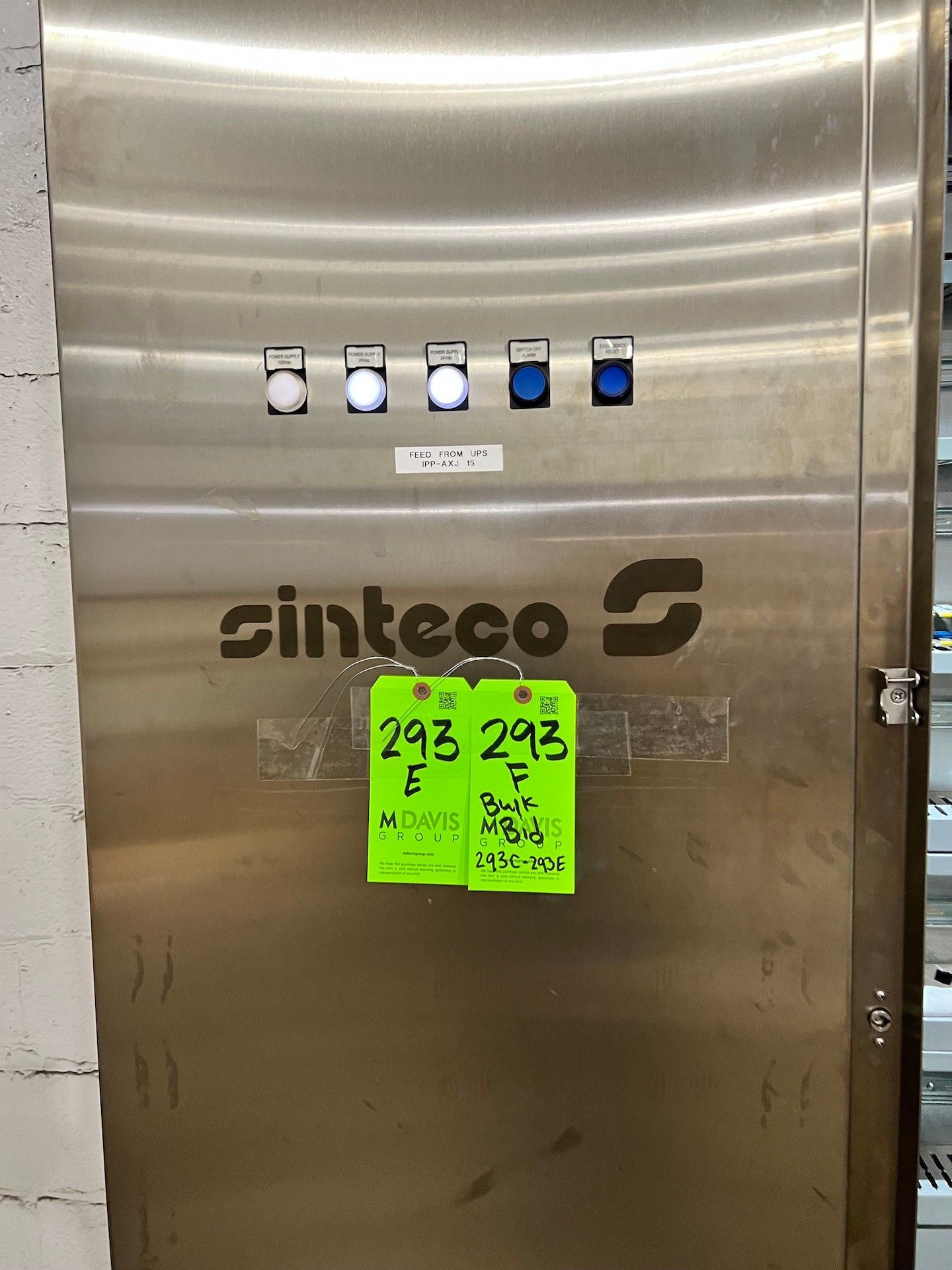 SINTECO 2-DOOR CONTROL CABINET (OPERATES WITH LOTS 293C AND 293D), (2) ALLEN BRADLEY ETHERNET/IP, - Image 2 of 5