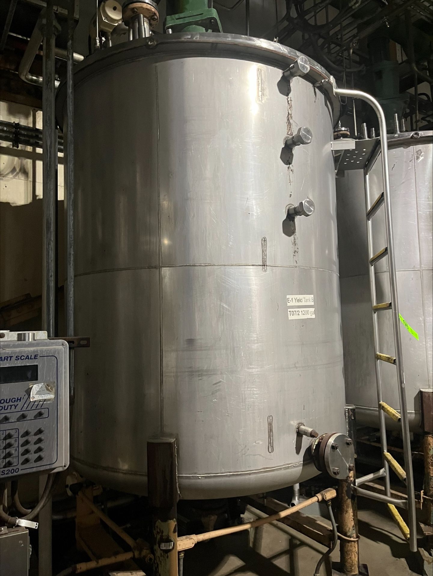 S/S 1200 GALLON E-1 YIELD TANK A (Located Freehold, NJ) (Simple Loading Fee $3,850) - Image 2 of 3