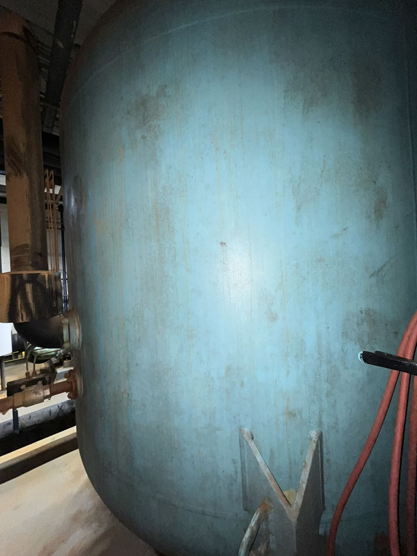 LESENA STEEL FAB VERTICAL AIR TANK (Located Freehold, NJ) (Simple Loading Fee $3,850) - Image 4 of 6