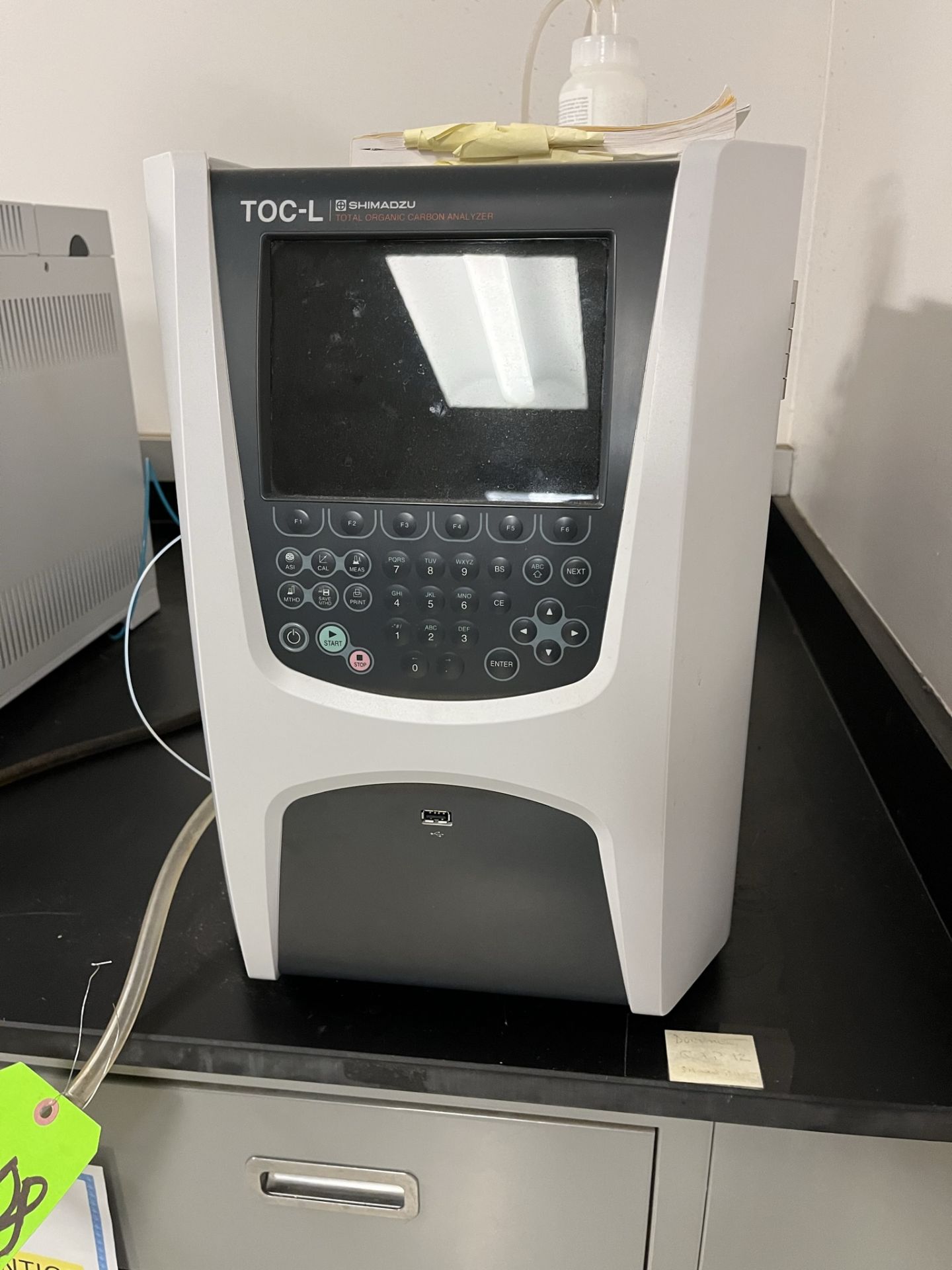 SIZADZU TOC-L TOTAL ORGANIC CARBON ANALYZER MODEL TOC-L CSH P/N 638-91105-22 VOLTS 100-240 HZ 50-60