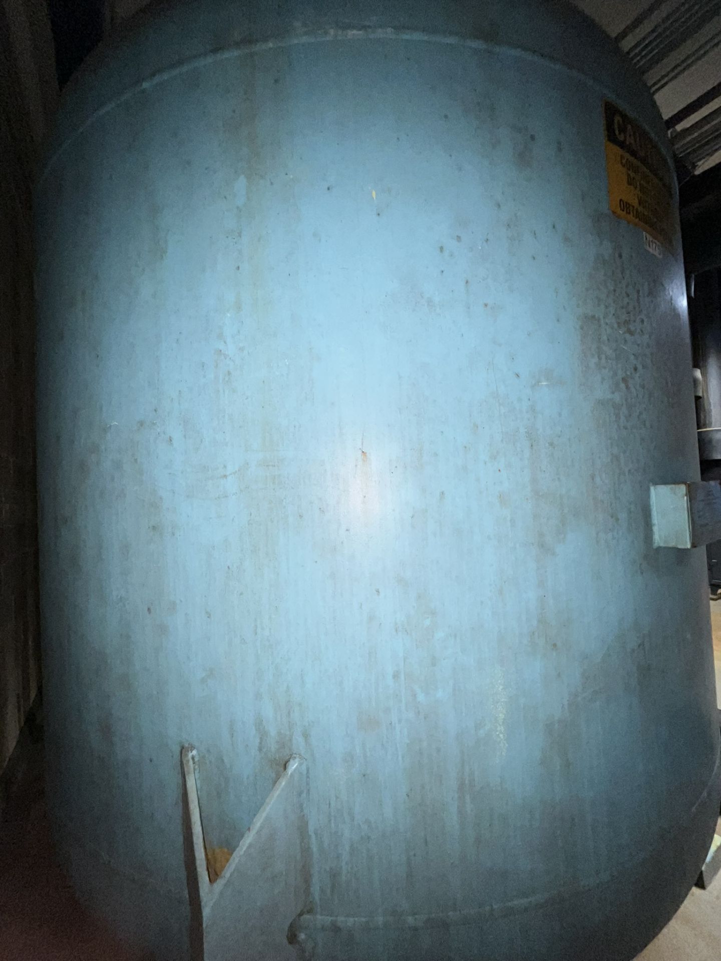 LESENA STEEL FAB VERTICAL AIR TANK (Located Freehold, NJ) (Simple Loading Fee $3,850) - Image 5 of 6