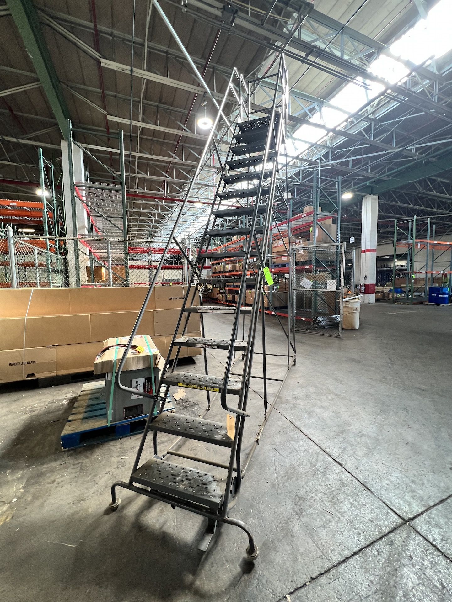 Steel Rolling Ladder, Grip Strut Tread, Lock Step, 14 Step, 13' to Top Platform - Image 3 of 4