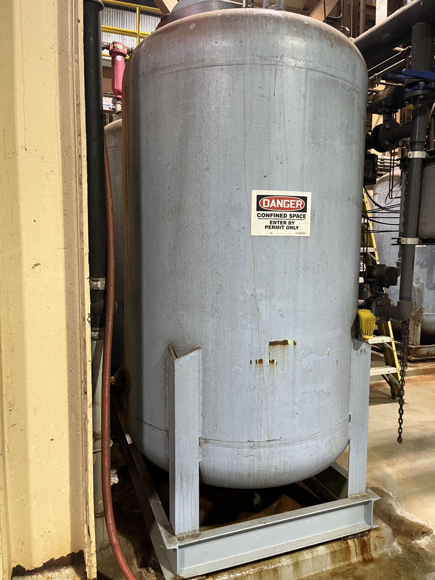 (2) FRICK VERTICAL WELL PRESSURE TANK - Image 4 of 4