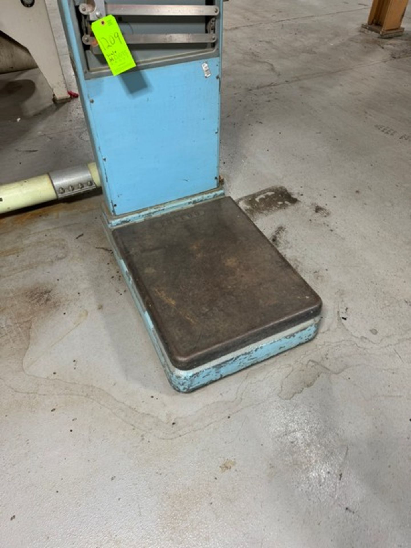 Toledo Floor Scale, with Aprox. 30” L x 24” W Platform (LOCATED IN FREEHOLD, N.J.) - Image 3 of 4