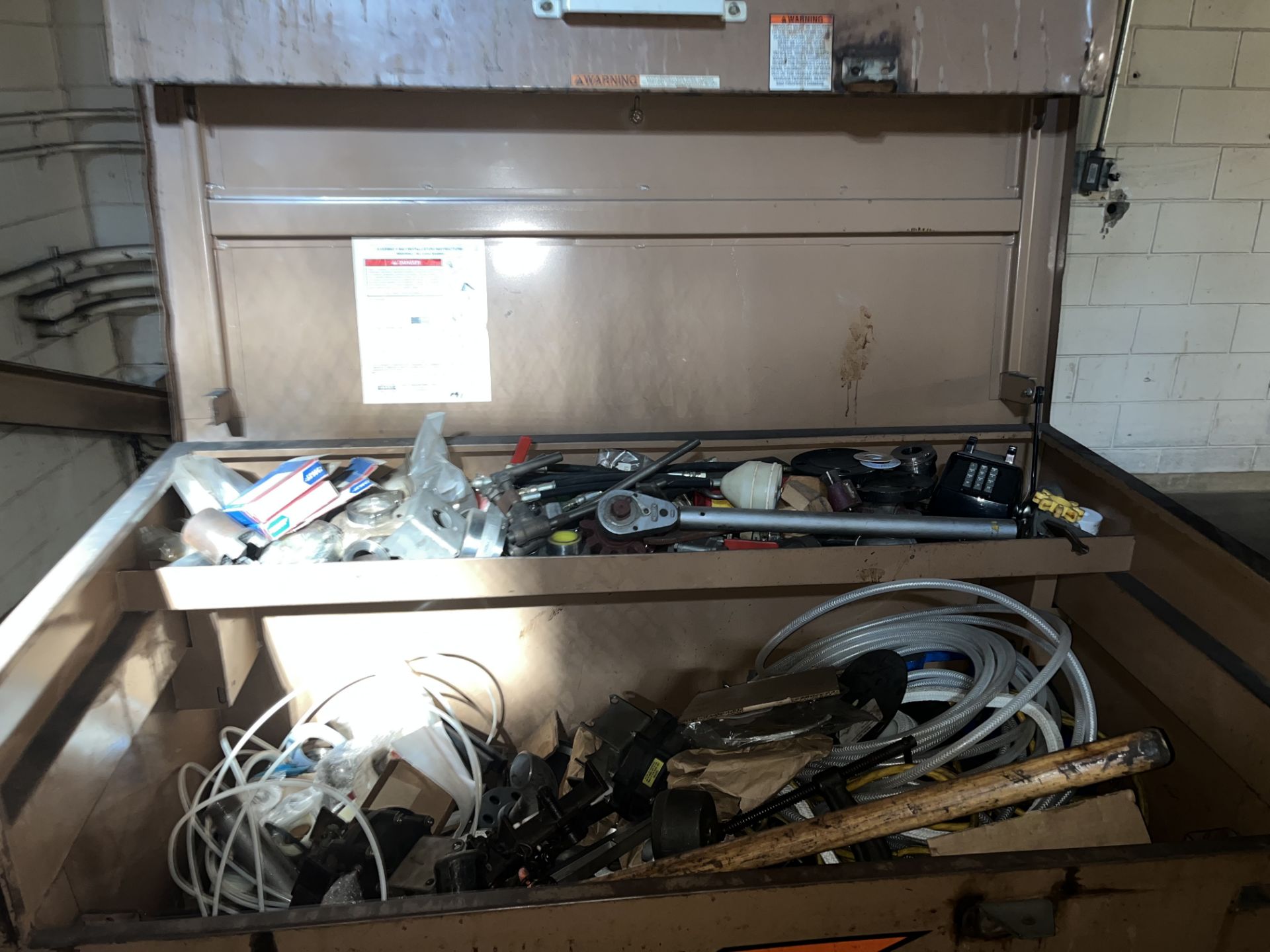 KNAACK JOBSITE BOX INCLUDES CONTENTS INSIDE (Located Freehold, NJ) (Simple Loading Fee $165) - Image 2 of 6