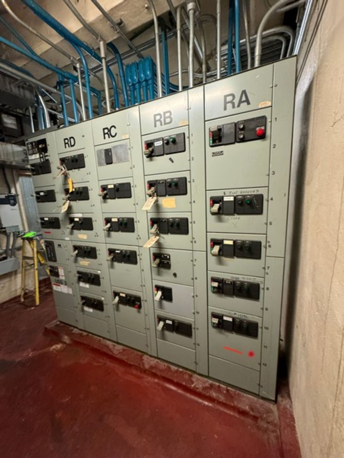 Westinghouse 40-Bucket Motor Control Center, Double Sided, Overall Dims.: Aprox. 100” L x 21” W x - Bild 2 aus 4