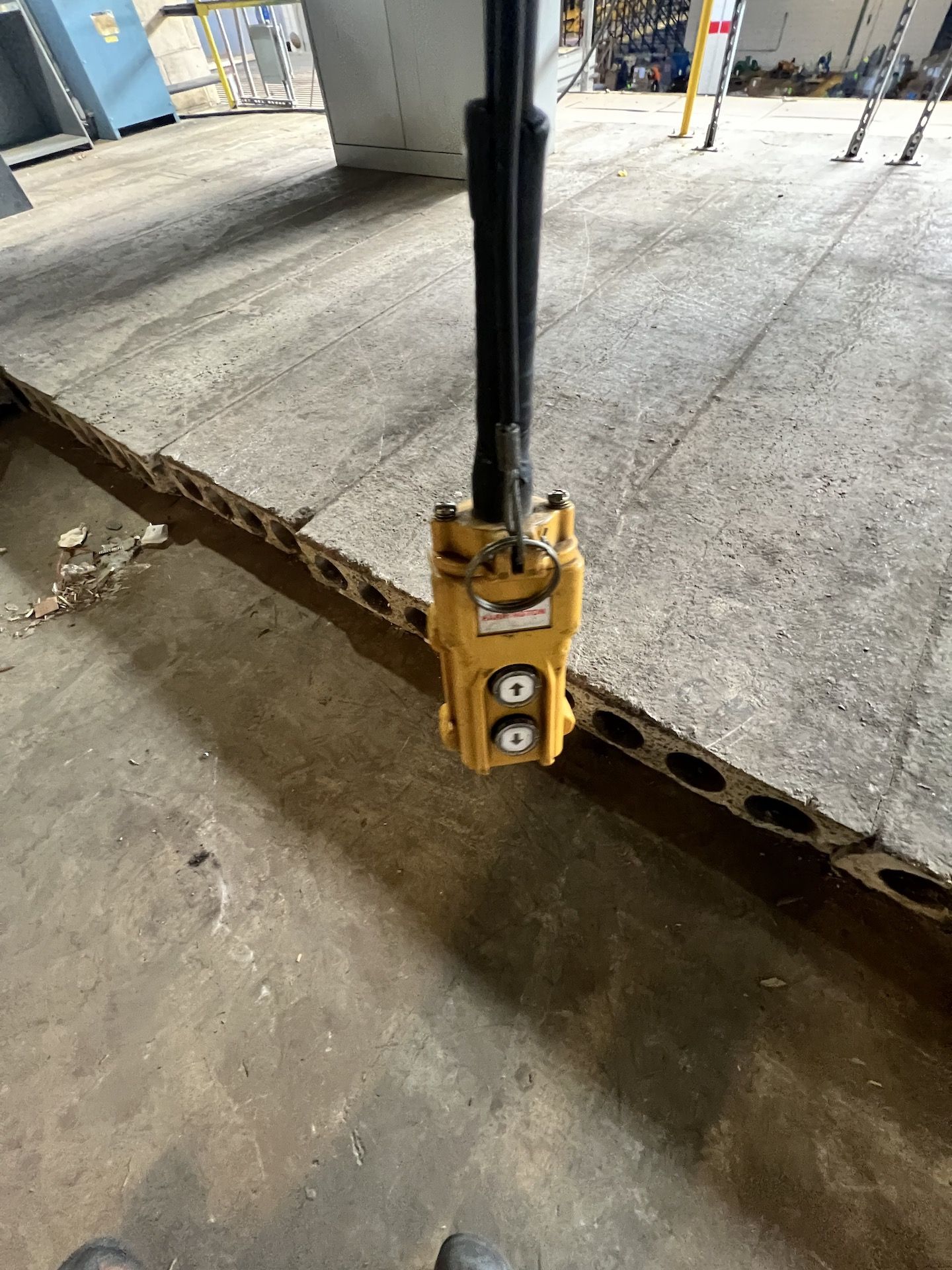 HARRINGTON1/4 TON CHAIN HOIST - Image 2 of 5