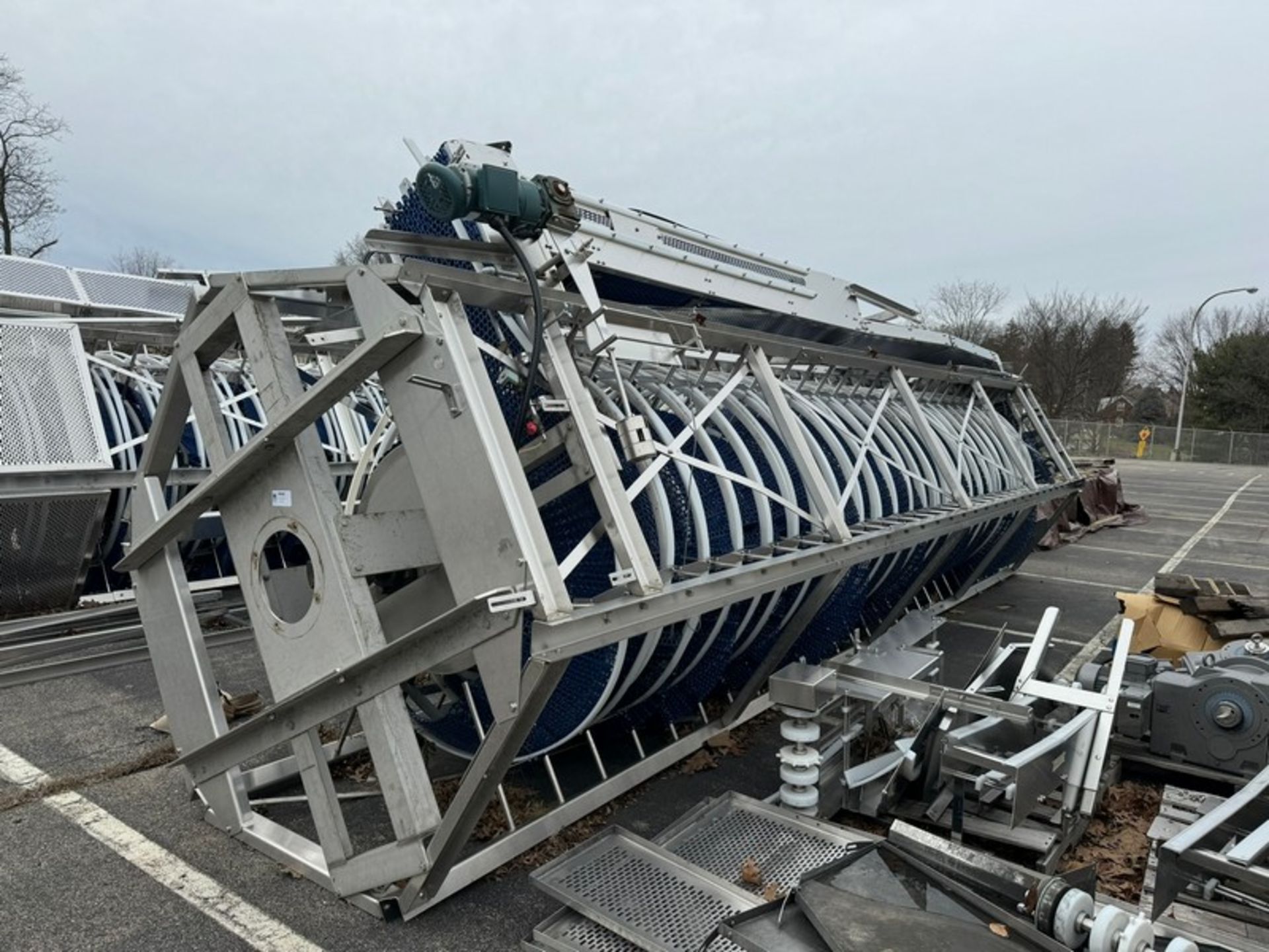 Spiral Conveyor System, Overall Height: Aprox. 27 ft. H x 16" W Conveyor Chain, with Top Mounted - Image 2 of 9