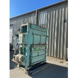 Freeman Vertical Trash Compactor, with 25 hpMotor(LOCATED IN MANTECA, CA)(RIGGING, LOADING, SITE