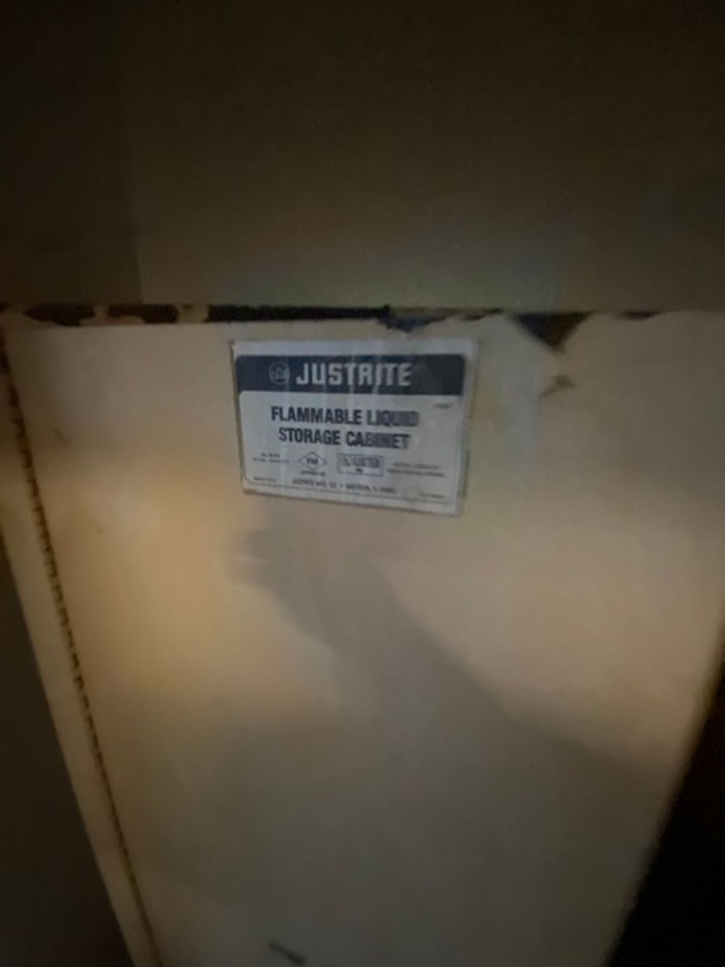 JustRite 45 Gal. Double Door FlammableCabinet(RIGGING, LOADING, SITE MANAGEMENT FEE: $50.00 USD) - Image 4 of 5