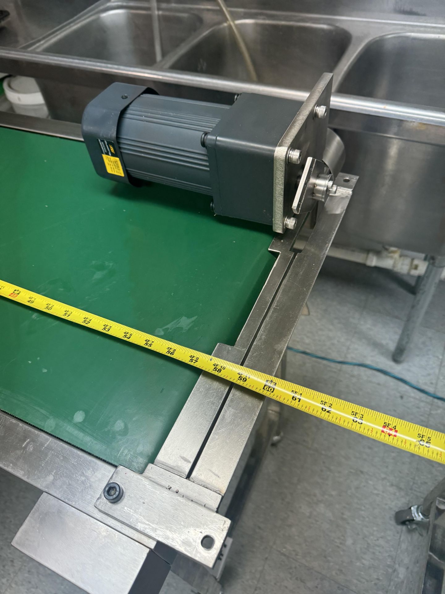 SECTION OF STAINLESS STEEL CONVEYOR WITH (2) MOTORS BELT (16"IN W)(96"IN L) - Image 11 of 14