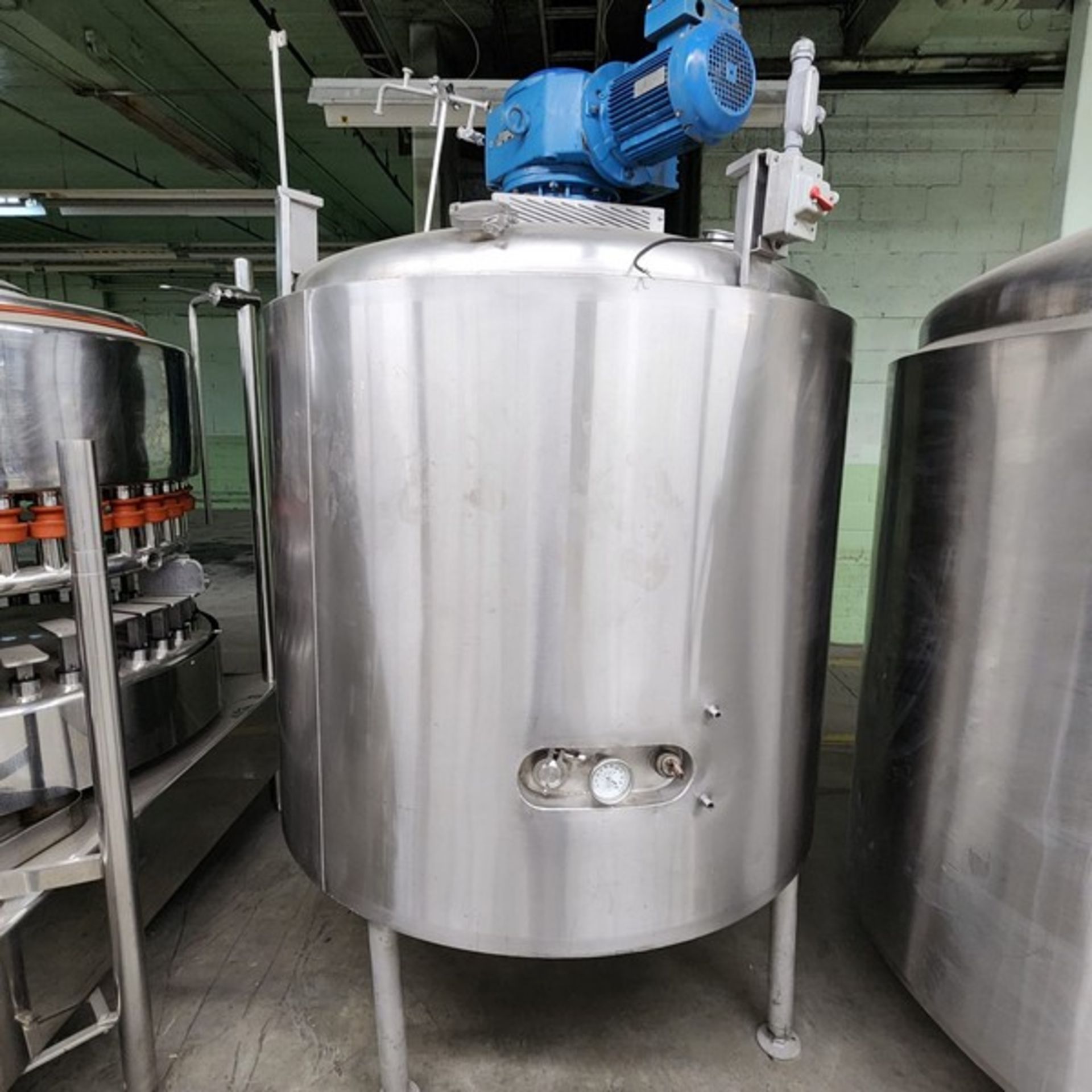 Cooling mixing tank mixer 230-460 volts 3 phase 316 Stainless Steel 500 gallons (Loading Fee $