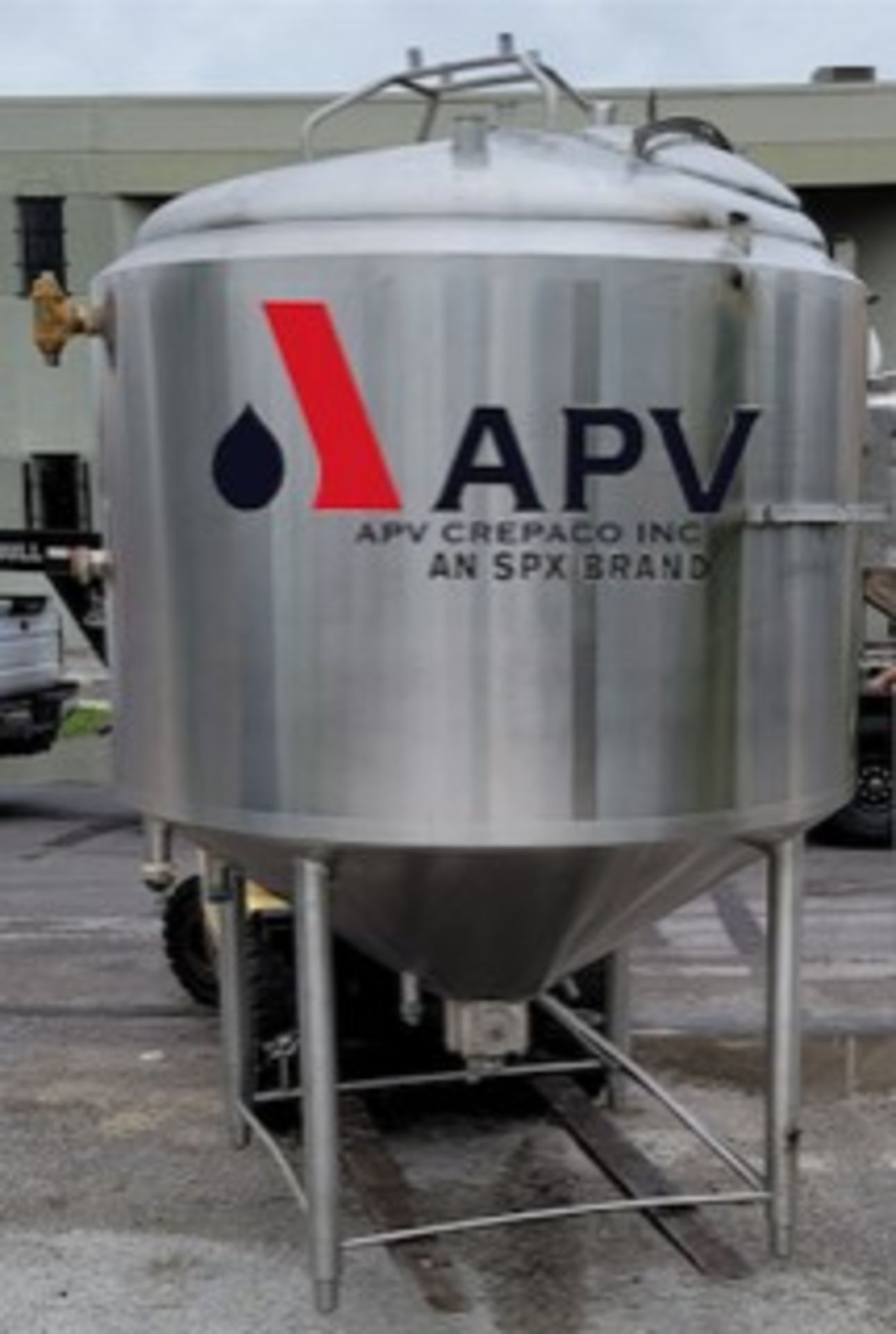 APV Crepaco 1000 Gallon Processing Mixing Tank, Cone Bottom Scrape Surface S/S Mixing Tank, 75 PSI