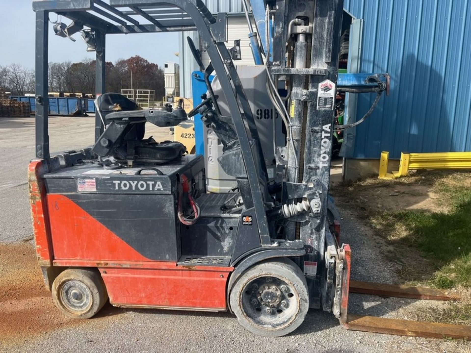 2015 Toyota 6,000 Lb. Capacity Electric Forklift, Model 8FBCU32 with 4-Stage Mast and 6,000 Hours (