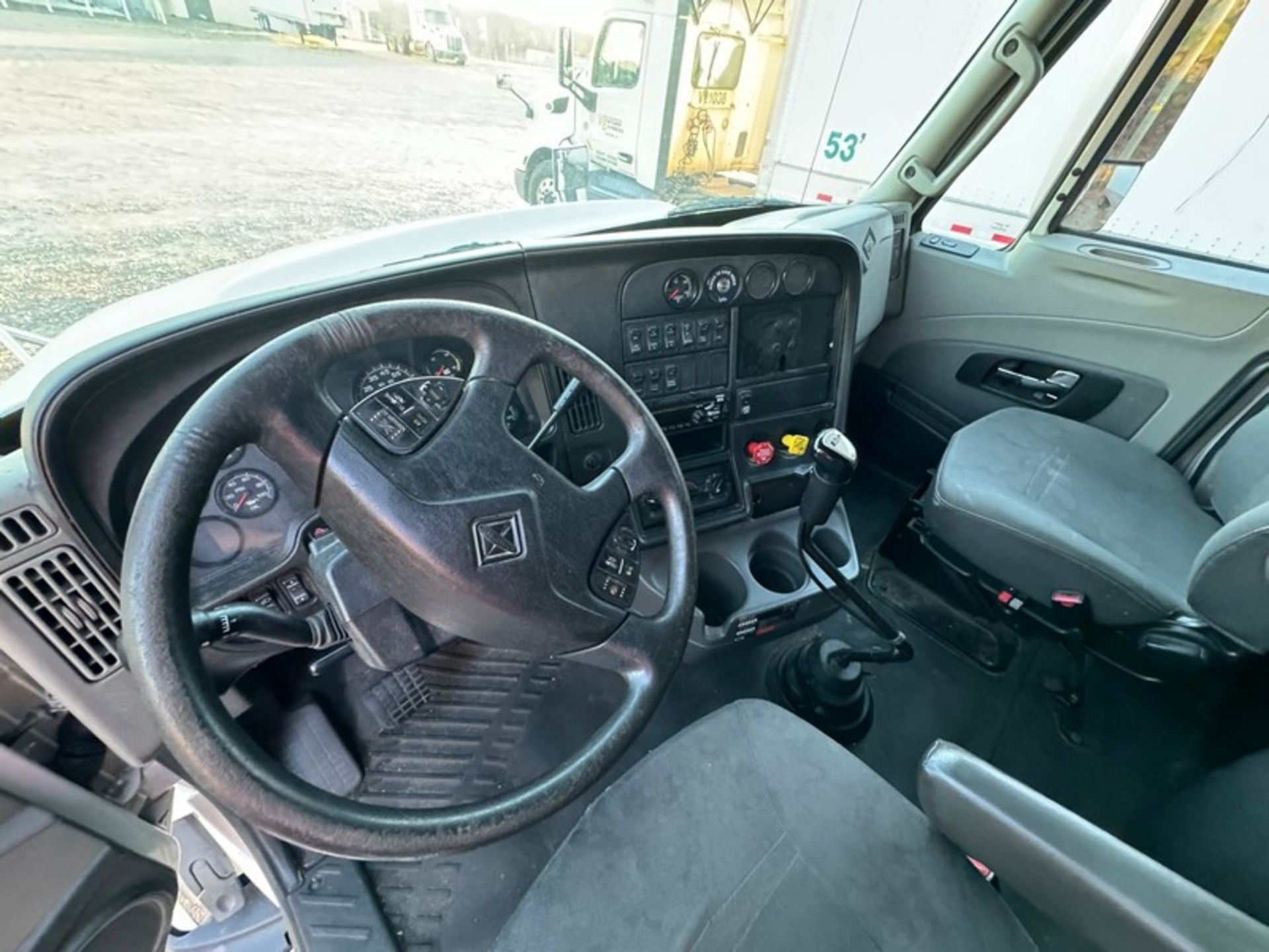 2012 International Truck Tractor, VIN #: 3HSDJAPPR0GN002705, with Sleep Cab, Miles: 684, 121(Service - Image 15 of 29