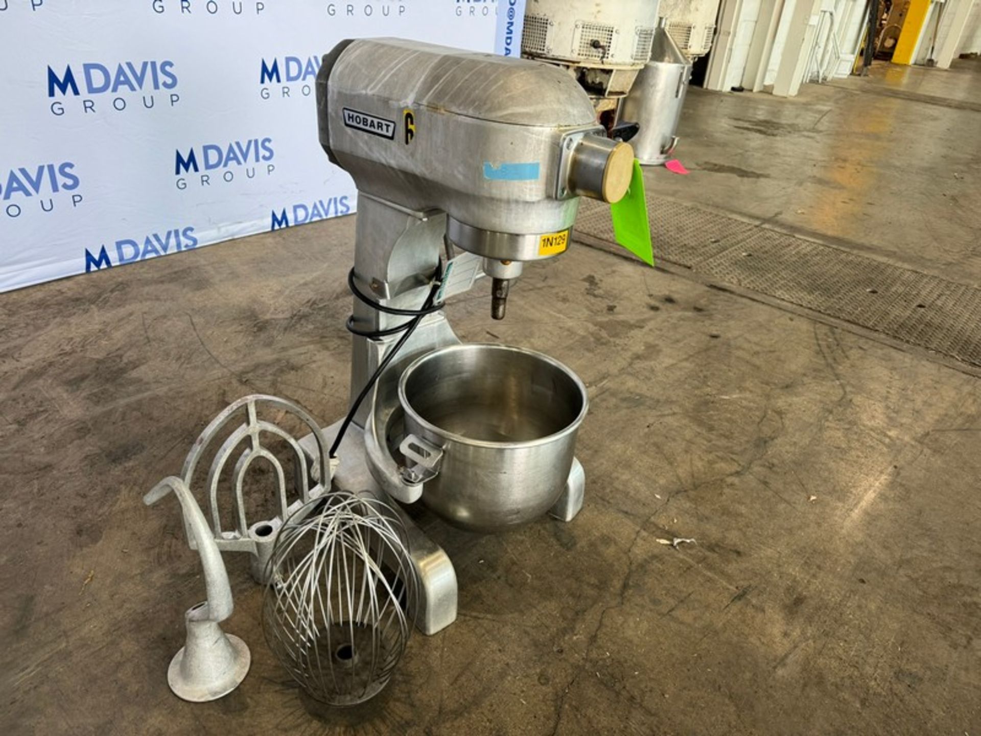 Hobart Mixer, M/N A-200DT, S/N 11-413-046, 115 Volts, 1725 RPM, with S/S Mixing Bowl, Whip, & - Image 2 of 6
